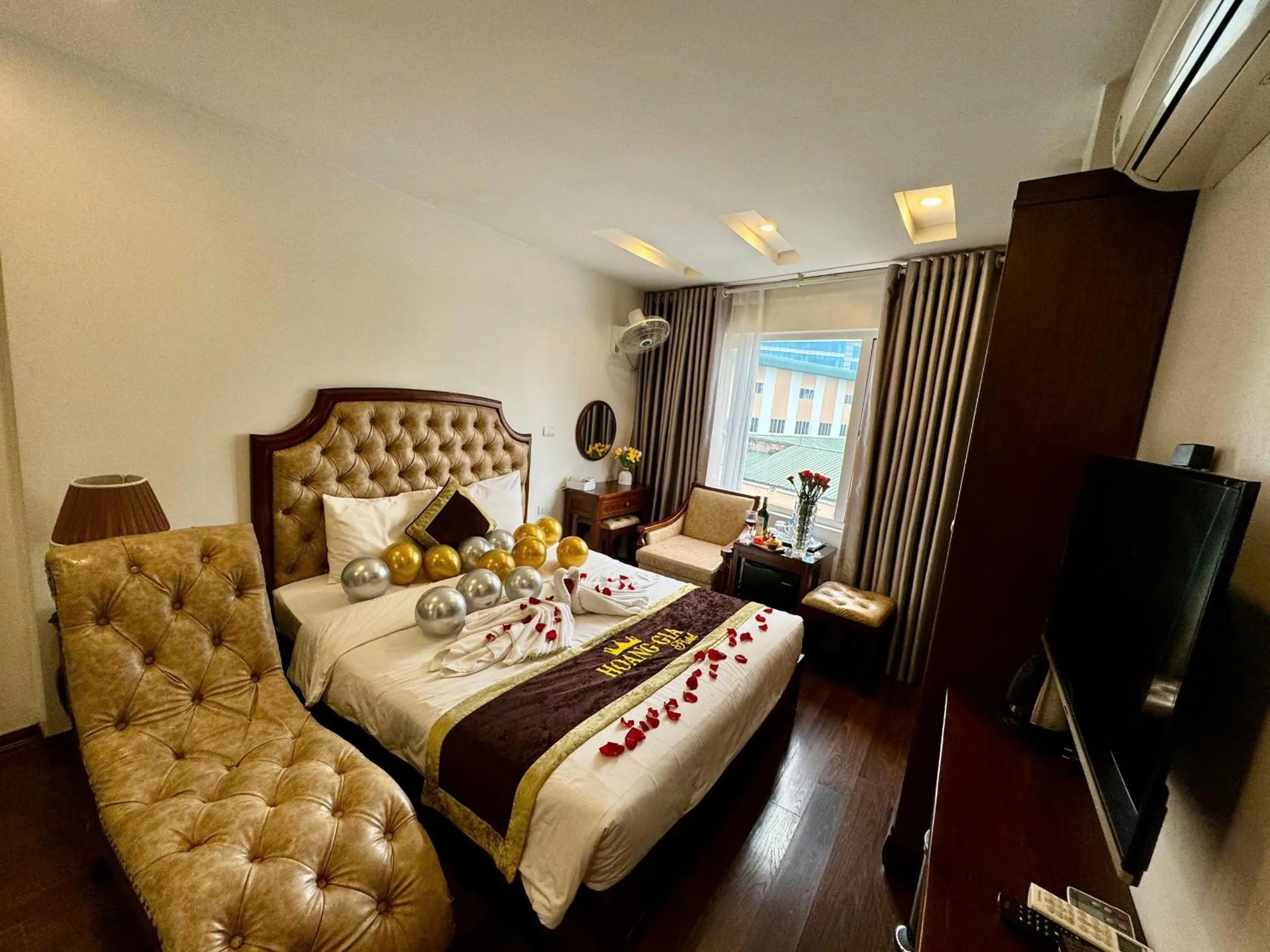 Bed in Hoàng Gia Hotel Nhân Hòa