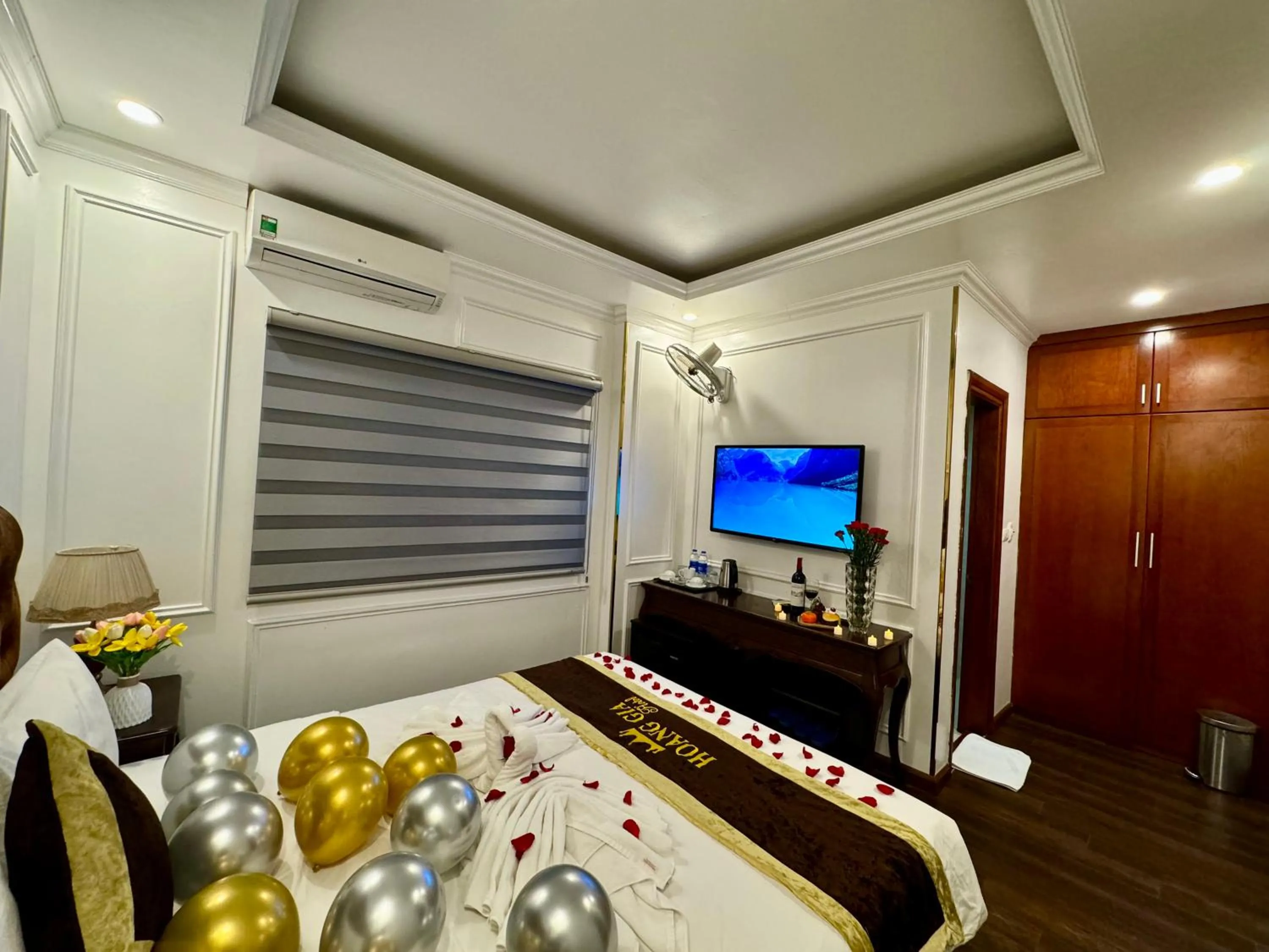 Bed in Hoàng Gia Hotel Nhân Hòa