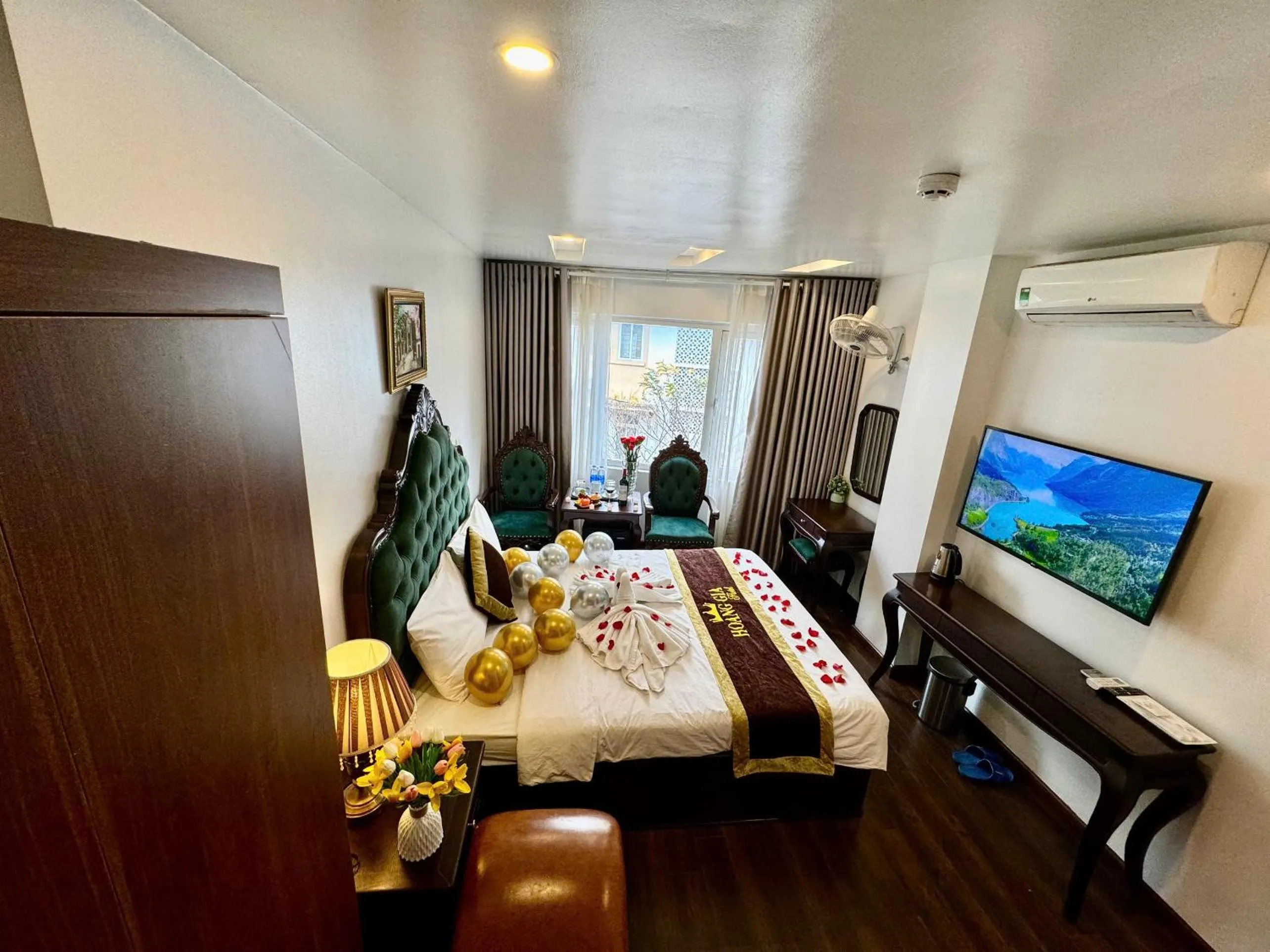 Bed in Hoàng Gia Hotel Nhân Hòa