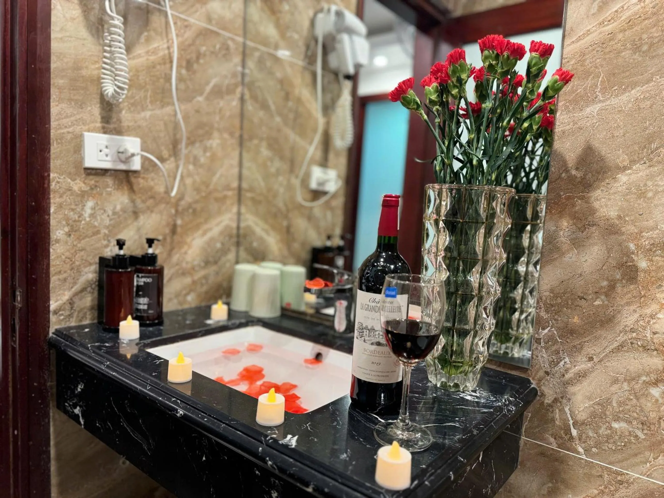 Bathroom in Hoàng Gia Hotel Nhân Hòa