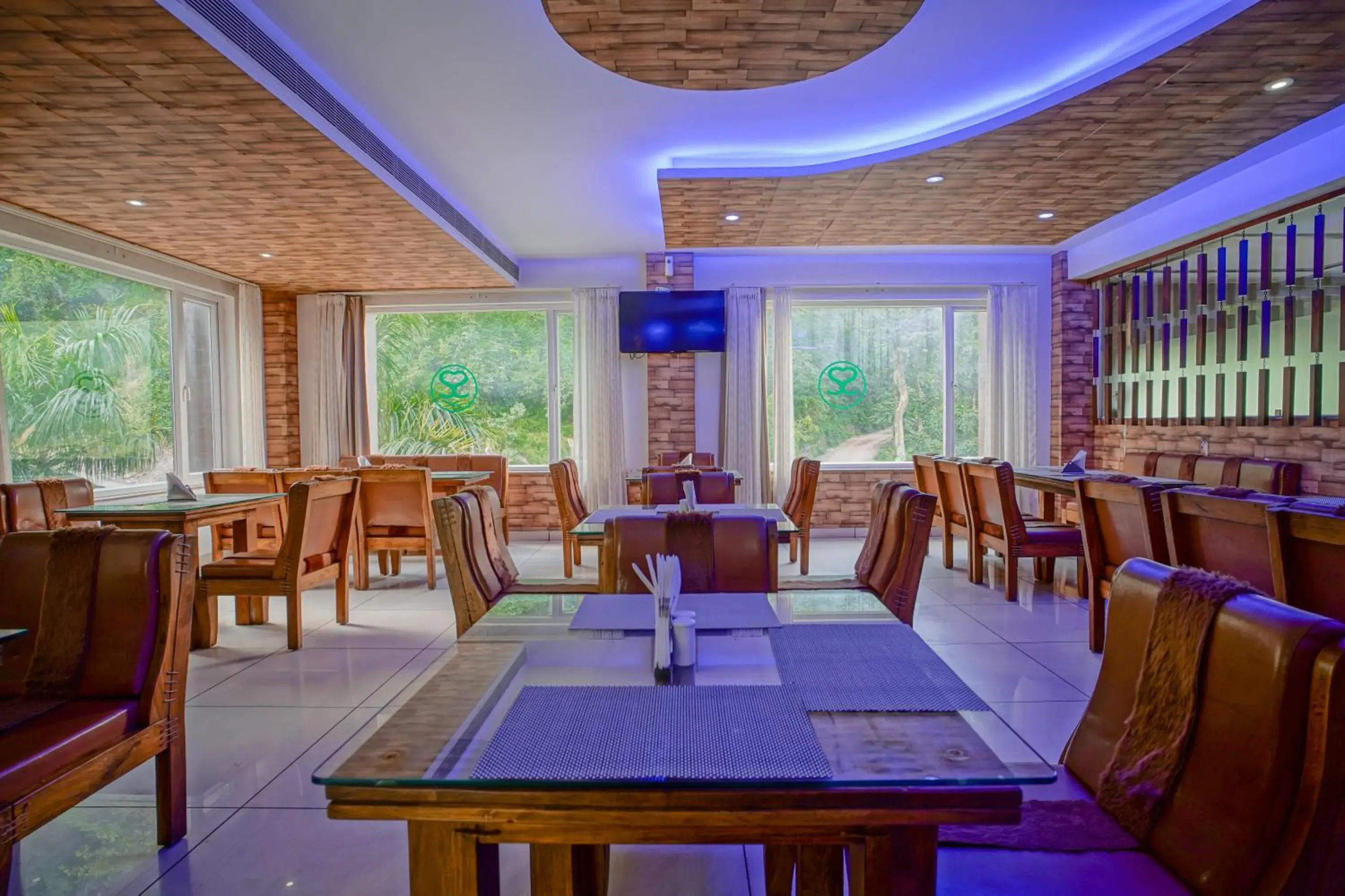 Restaurant/places to eat in The Grand Shiva Resort and Spa Restaurant/places to eat in The Grand Shiva Resort and Spa
