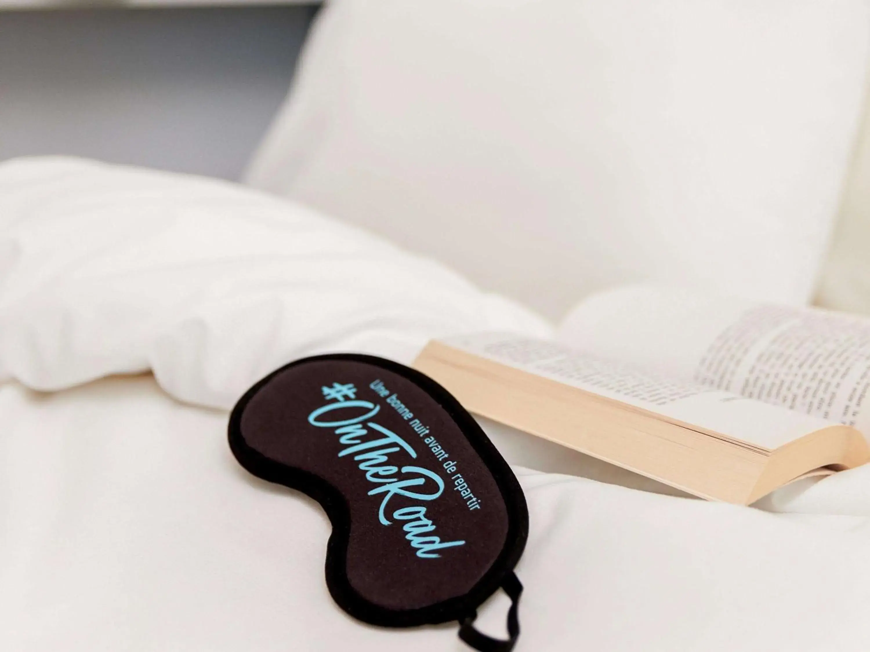 Property building, Bed in hotelF1 Cholet Property building, Bed in hotelF1 Cholet