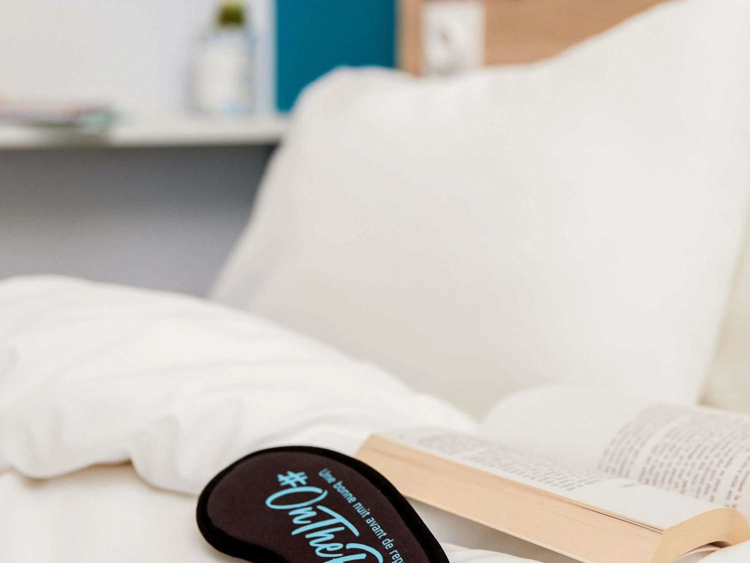 Bedroom, Bed in hotelF1 Cholet