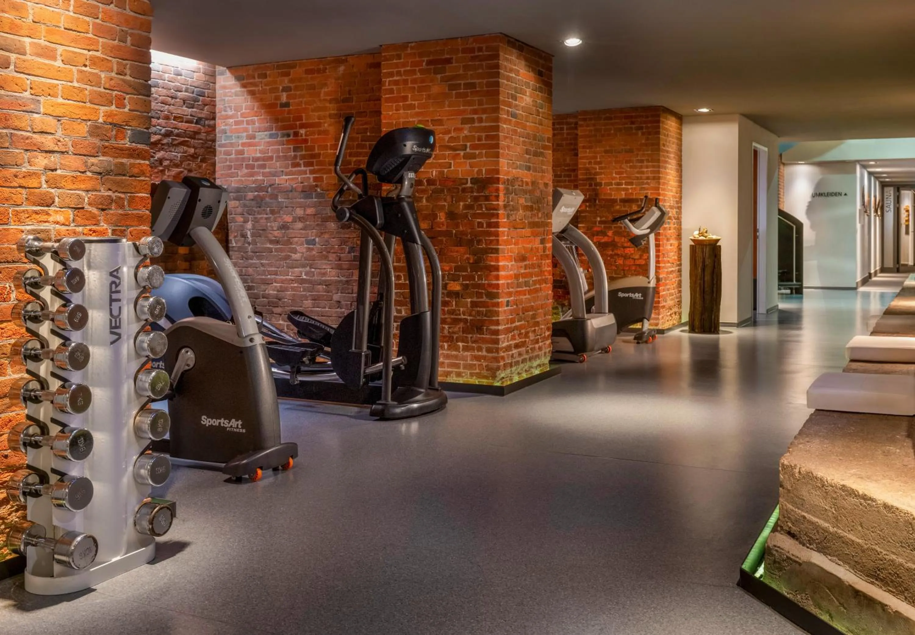 Fitness centre/facilities in MÖVENPICK Hotel Hamburg City