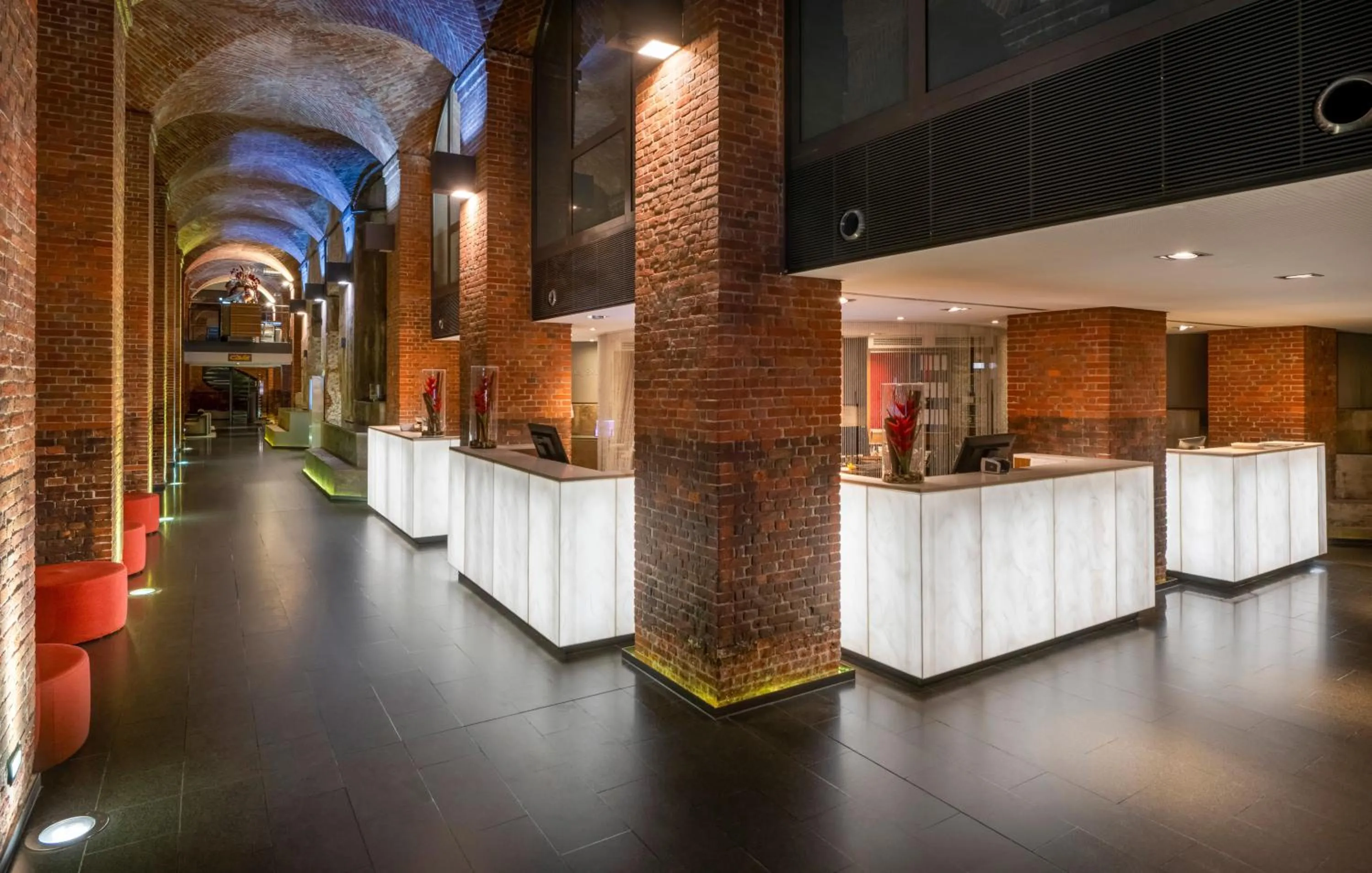 Lobby or reception in MÖVENPICK Hotel Hamburg City