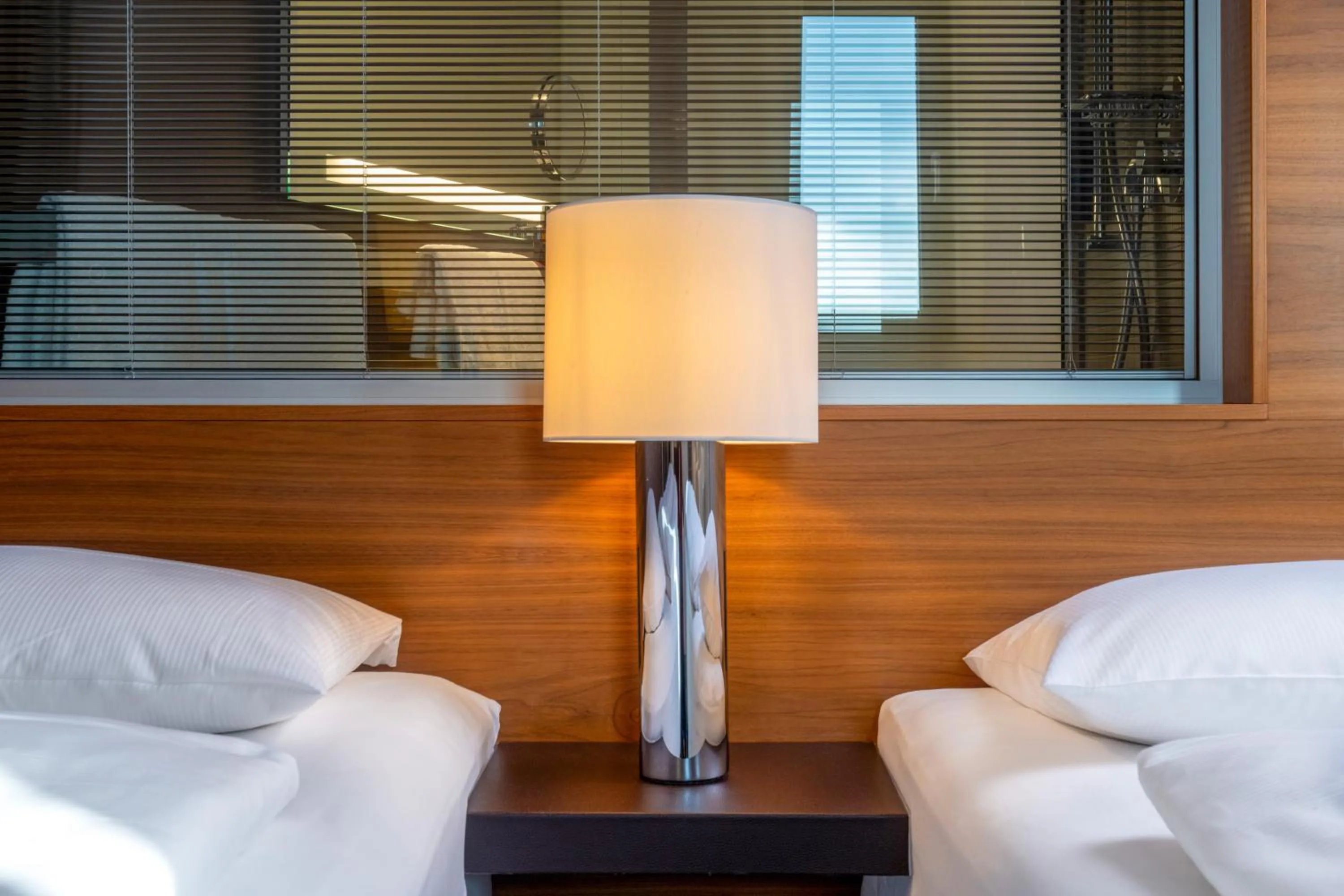 Bed in MÖVENPICK Hotel Hamburg City