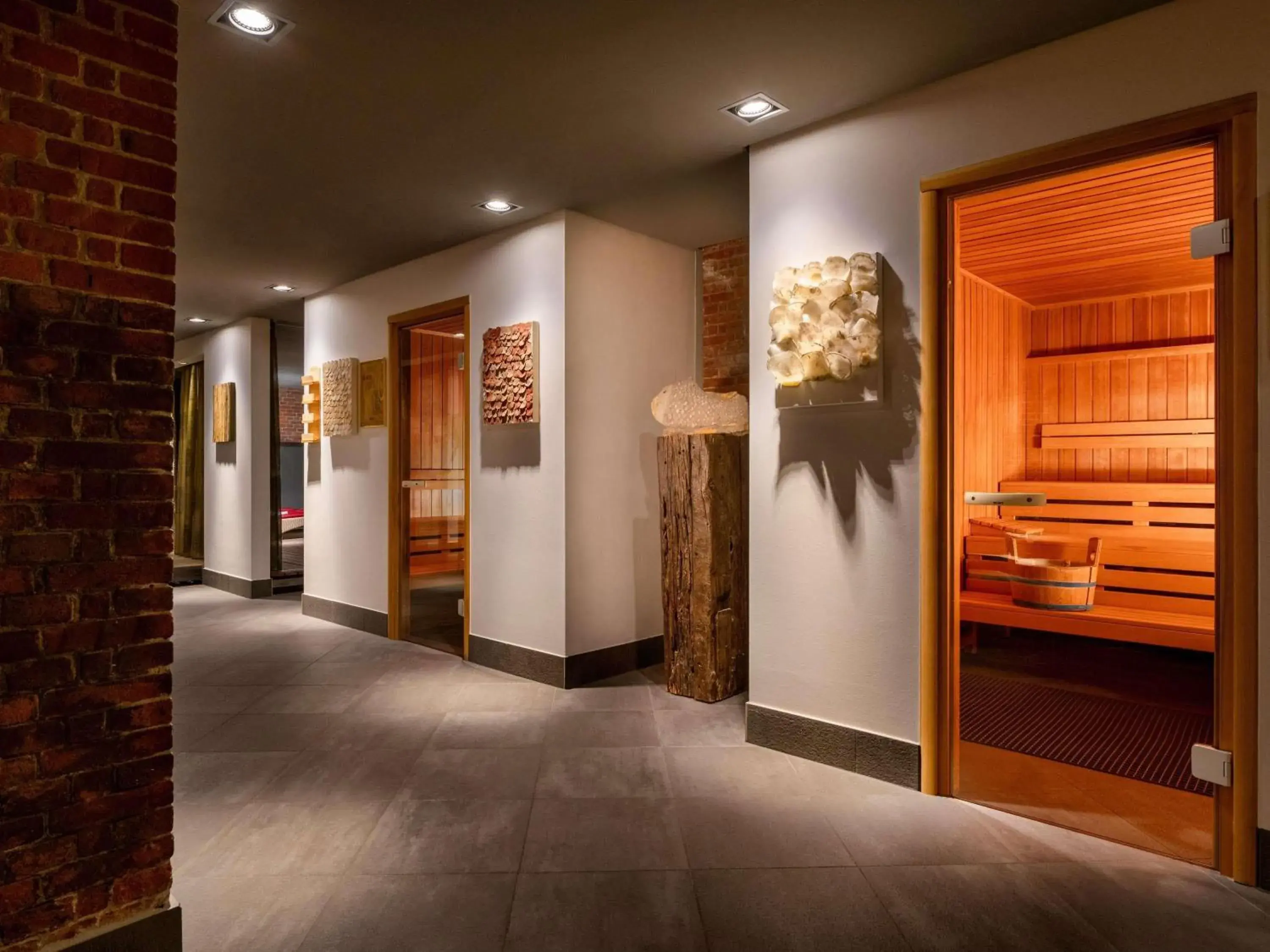 Property building in MÖVENPICK Hotel Hamburg City Property building in MÖVENPICK Hotel Hamburg City