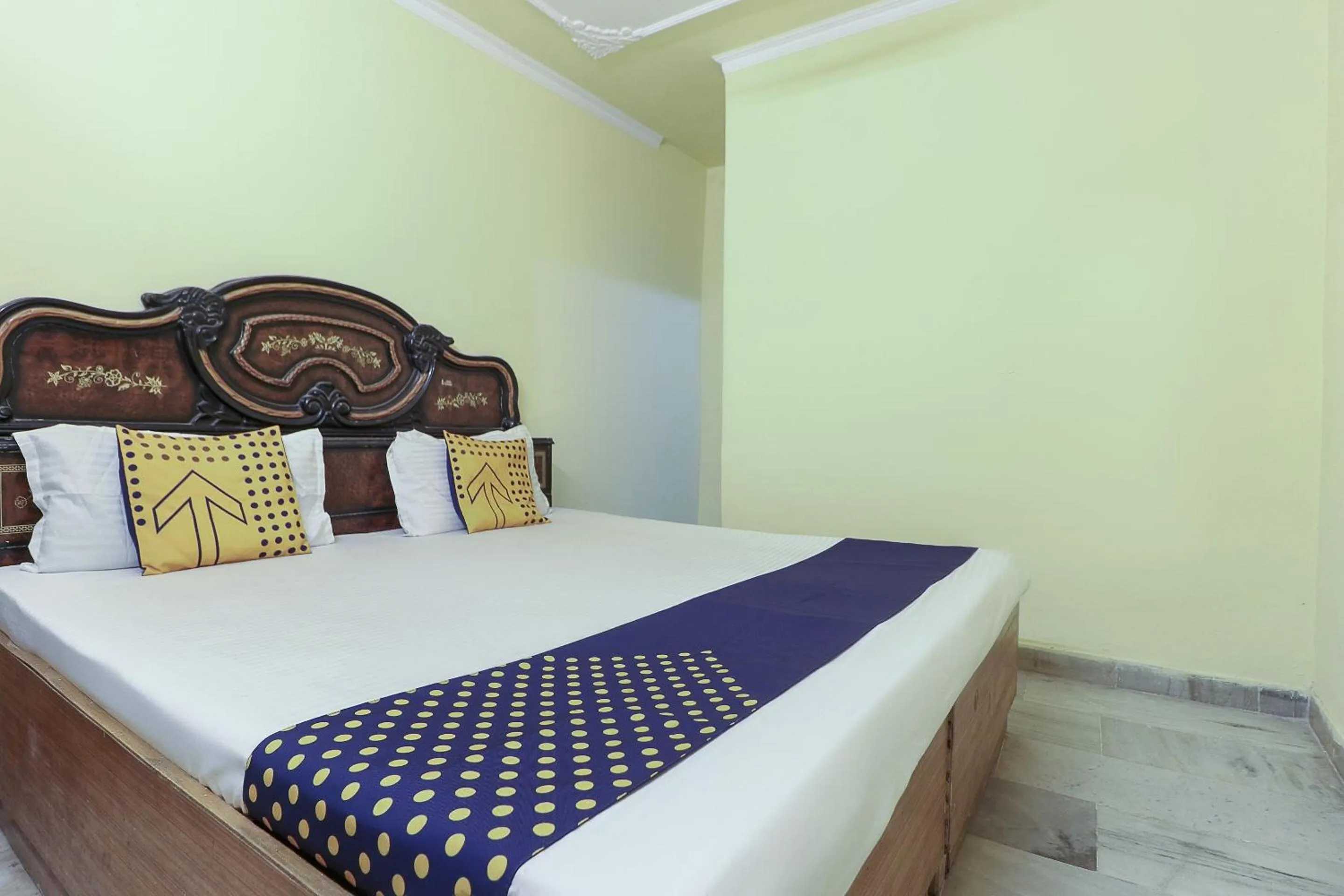 Lobby or reception, Bed in Hotel Star Inn