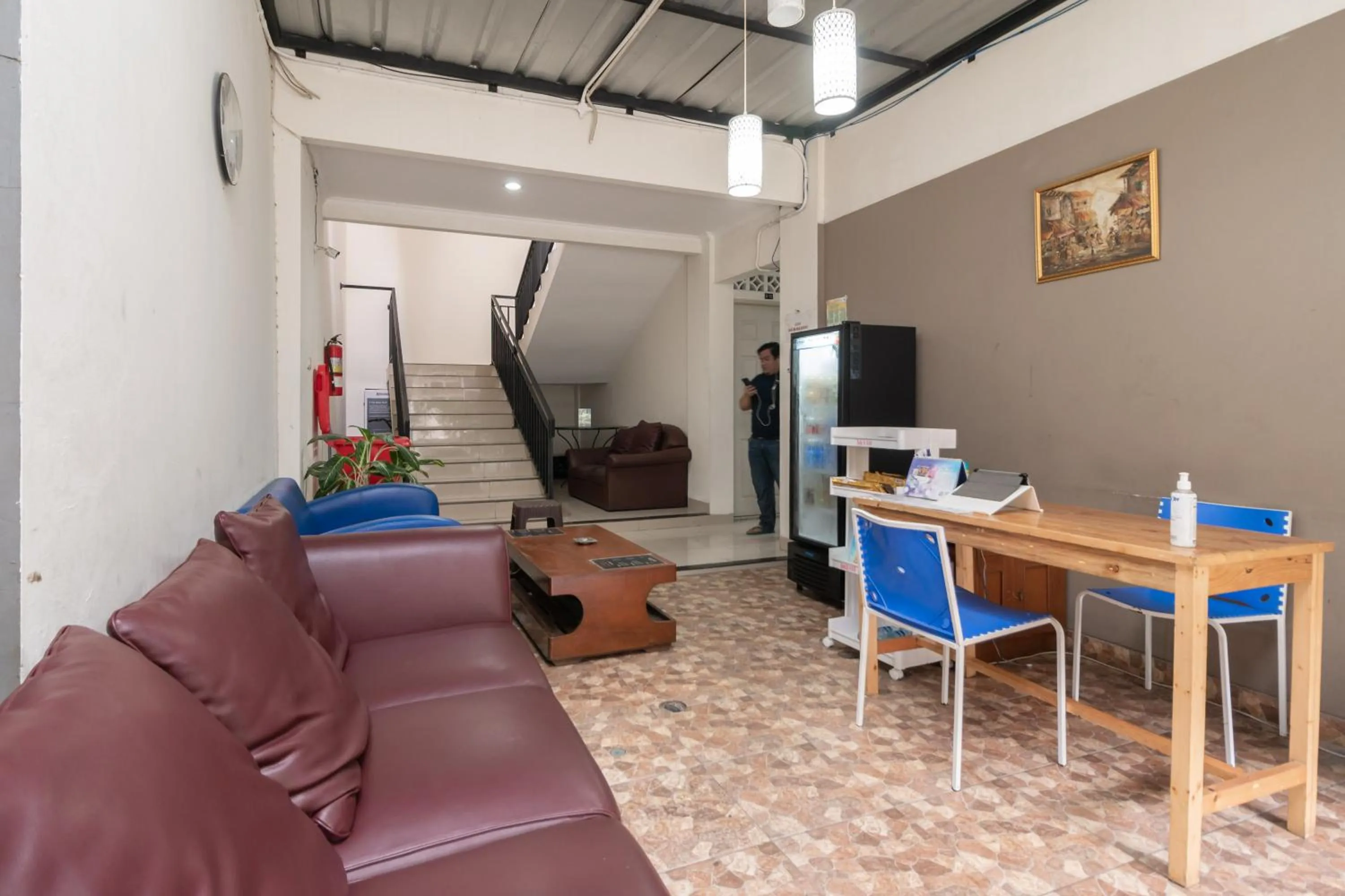 Urbanview Hotel Minongga Pondok Labu by RedDoorz