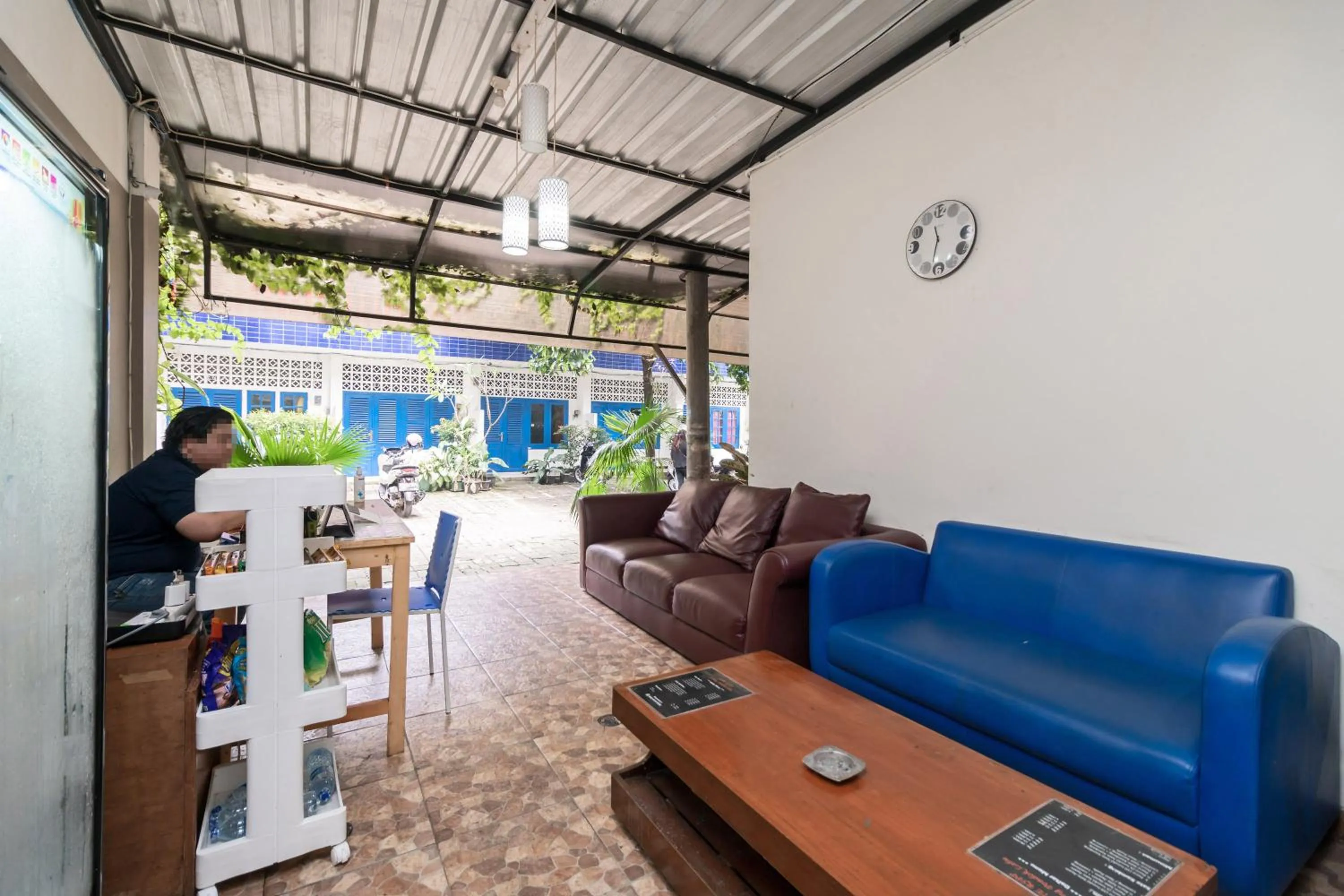 Urbanview Hotel Minongga Pondok Labu by RedDoorz