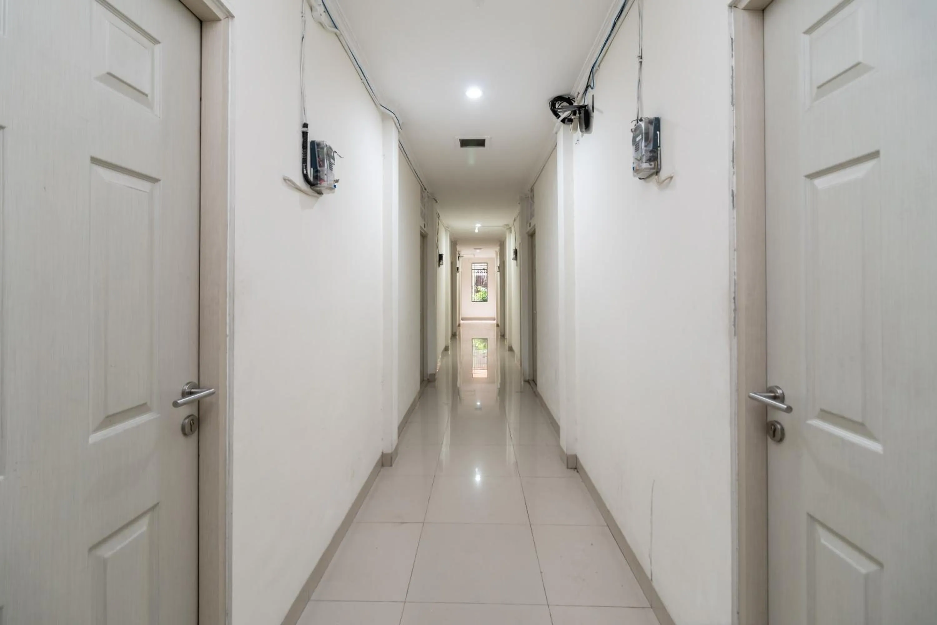 Urbanview Hotel Minongga Pondok Labu by RedDoorz