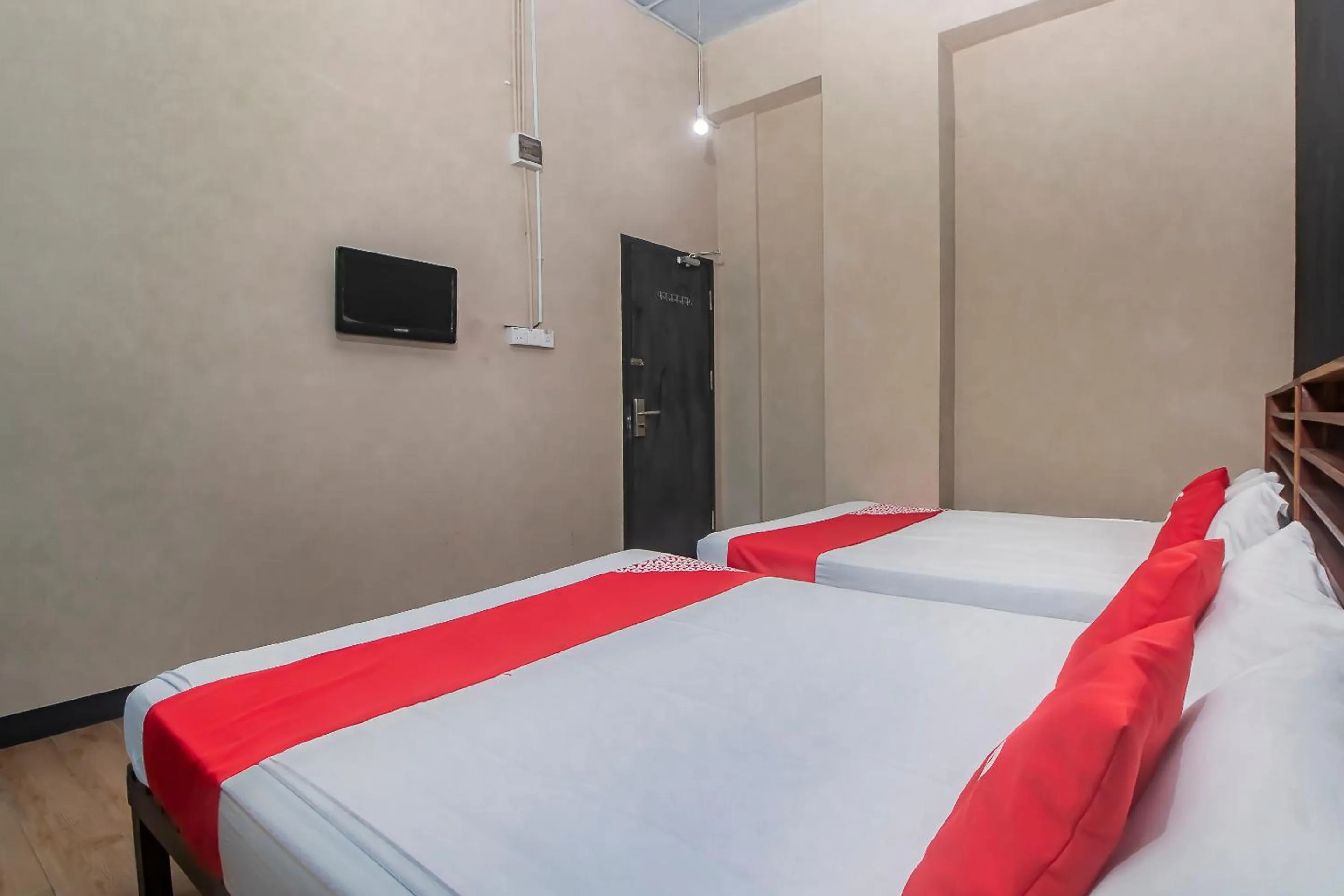 Bedroom, Bed in Hotel O Hi Inn 3