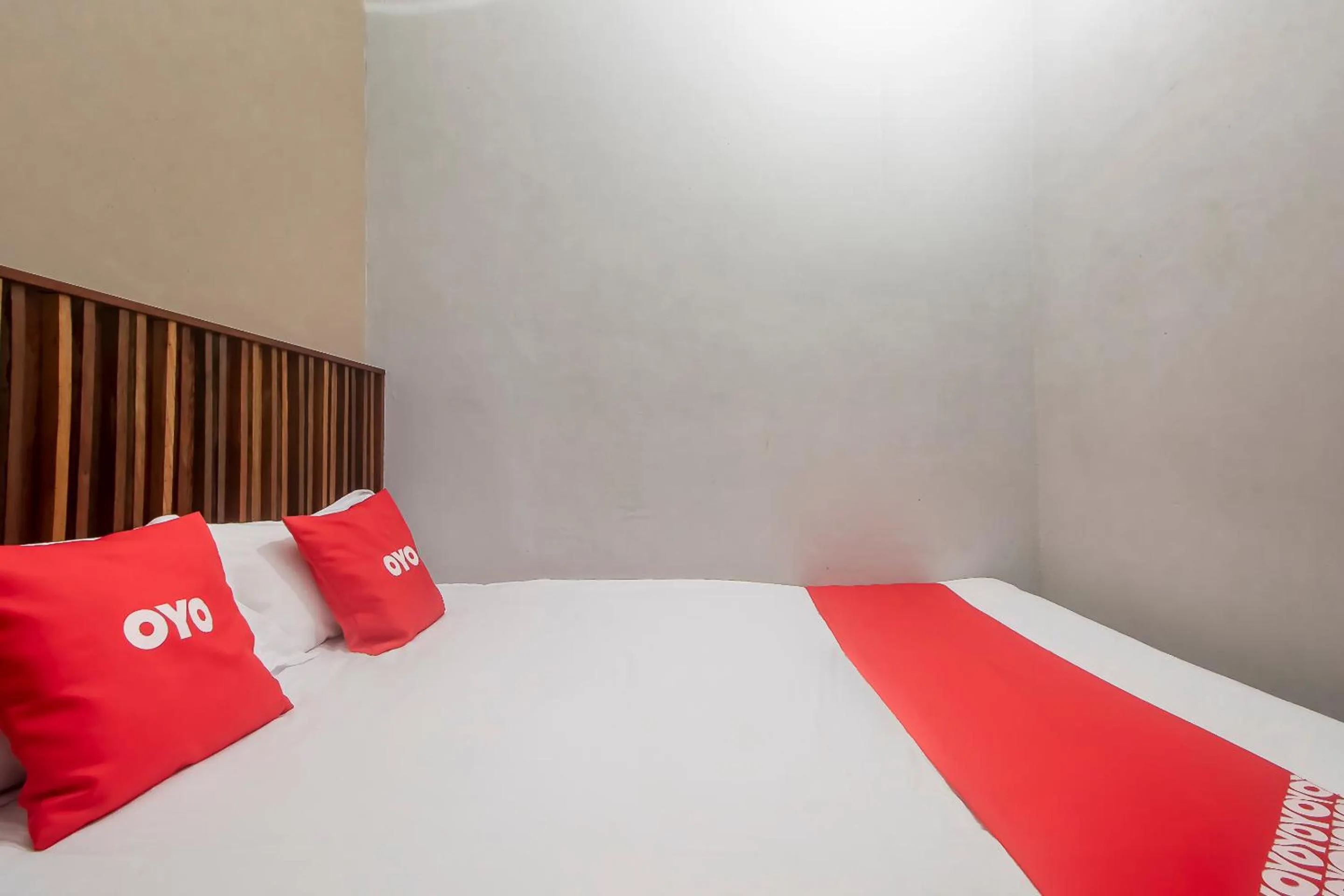 Bedroom, Bed in Hotel O Hi Inn 3