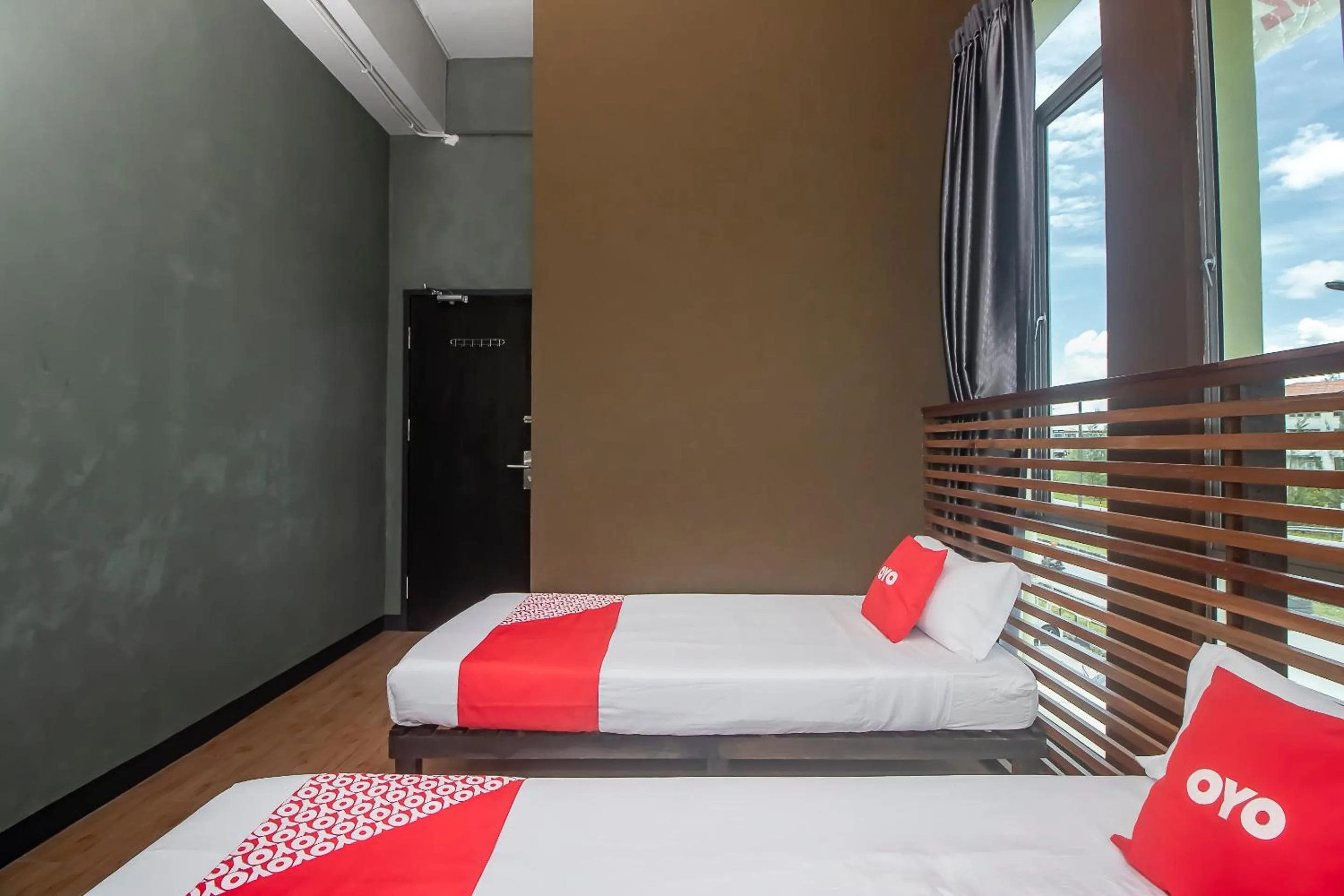 Bedroom, Bed in Hotel O Hi Inn 3