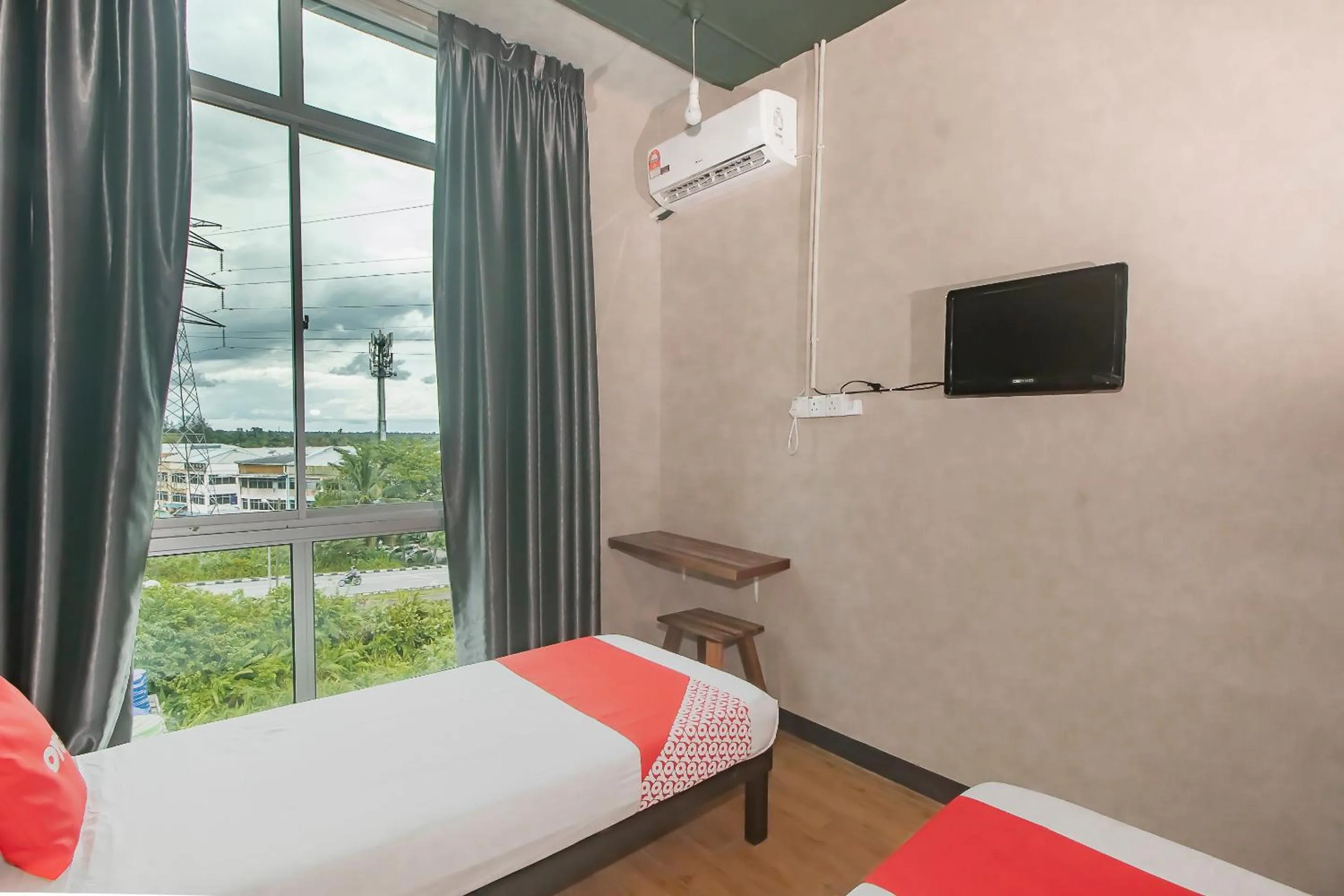 Bedroom, Bed in Hotel O Hi Inn 3