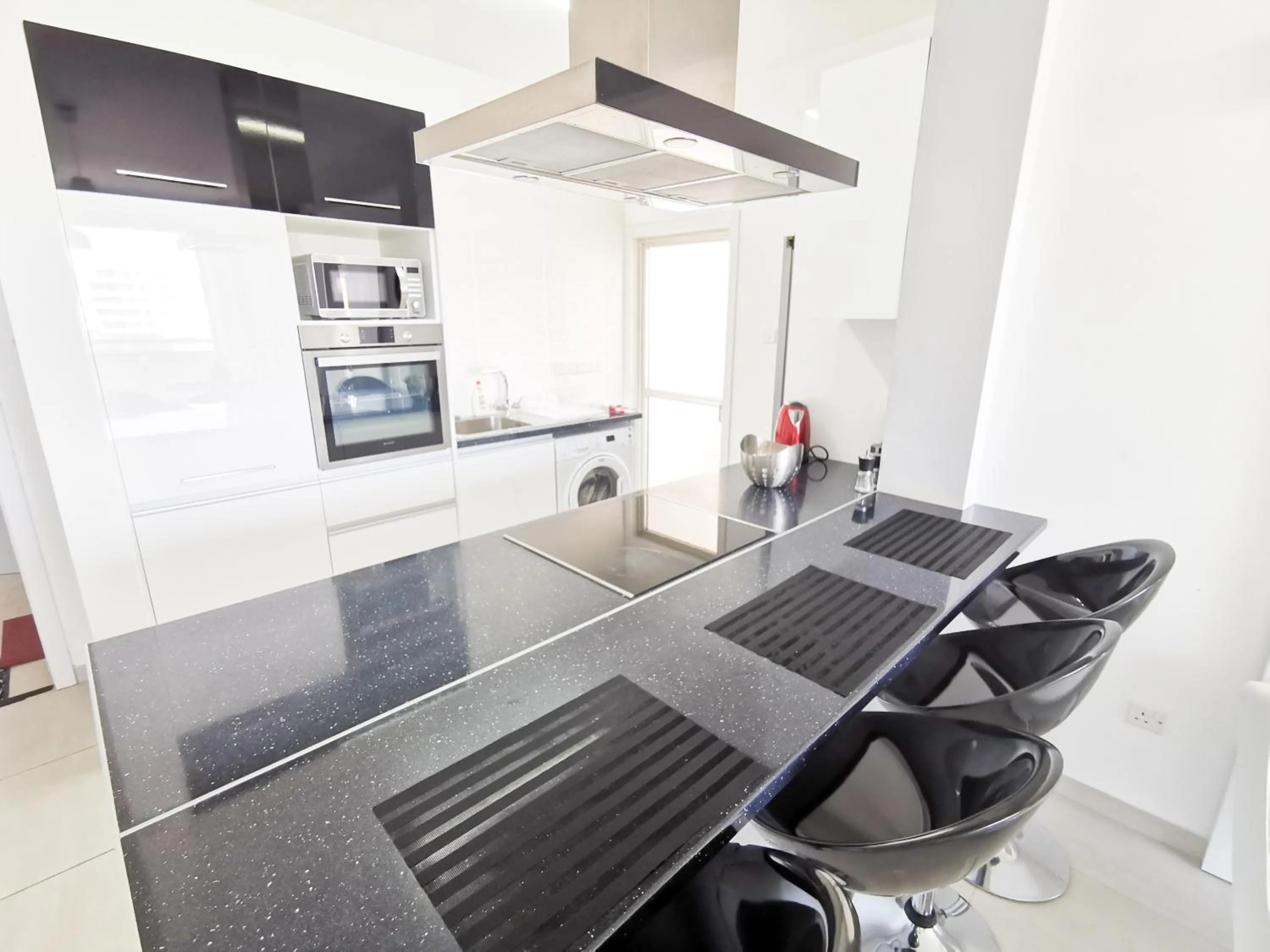 Kitchen or kitchenette in Mackenzie Seaview Paradise