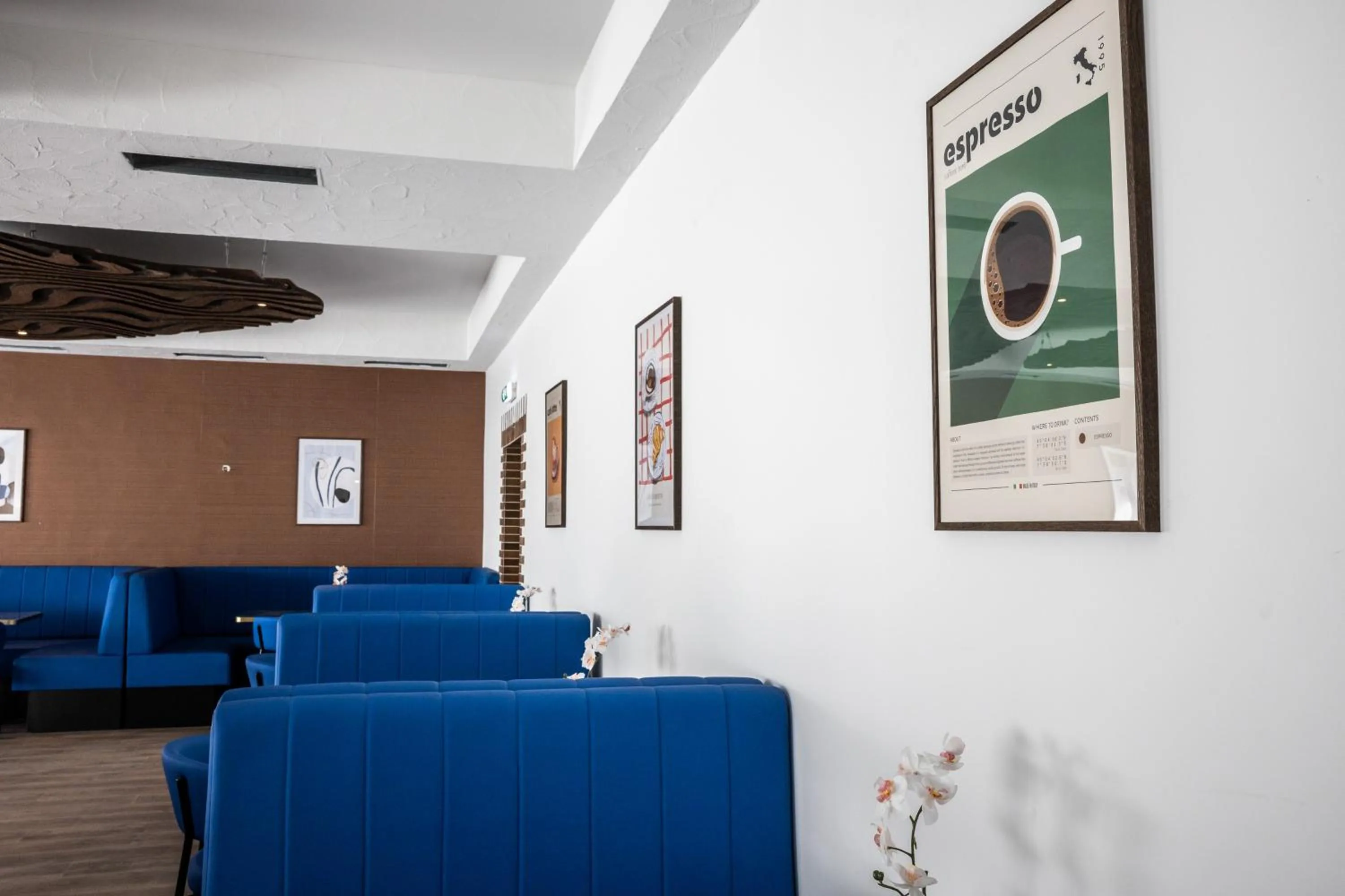 Restaurant/places to eat in Liebig Hotel