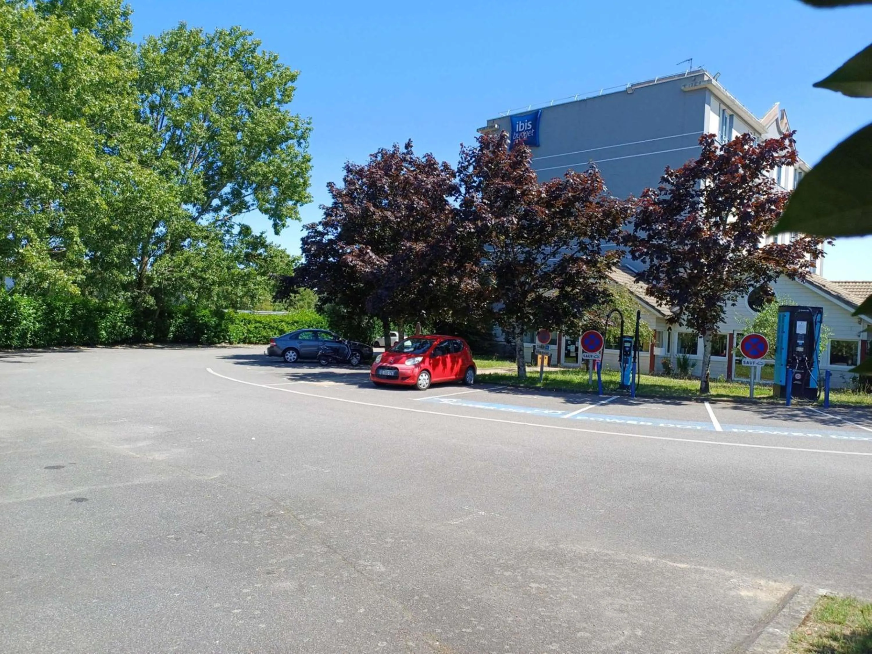 Property building in Hôtel Ibis Budget Nantes Ouest Atlantis Couëron