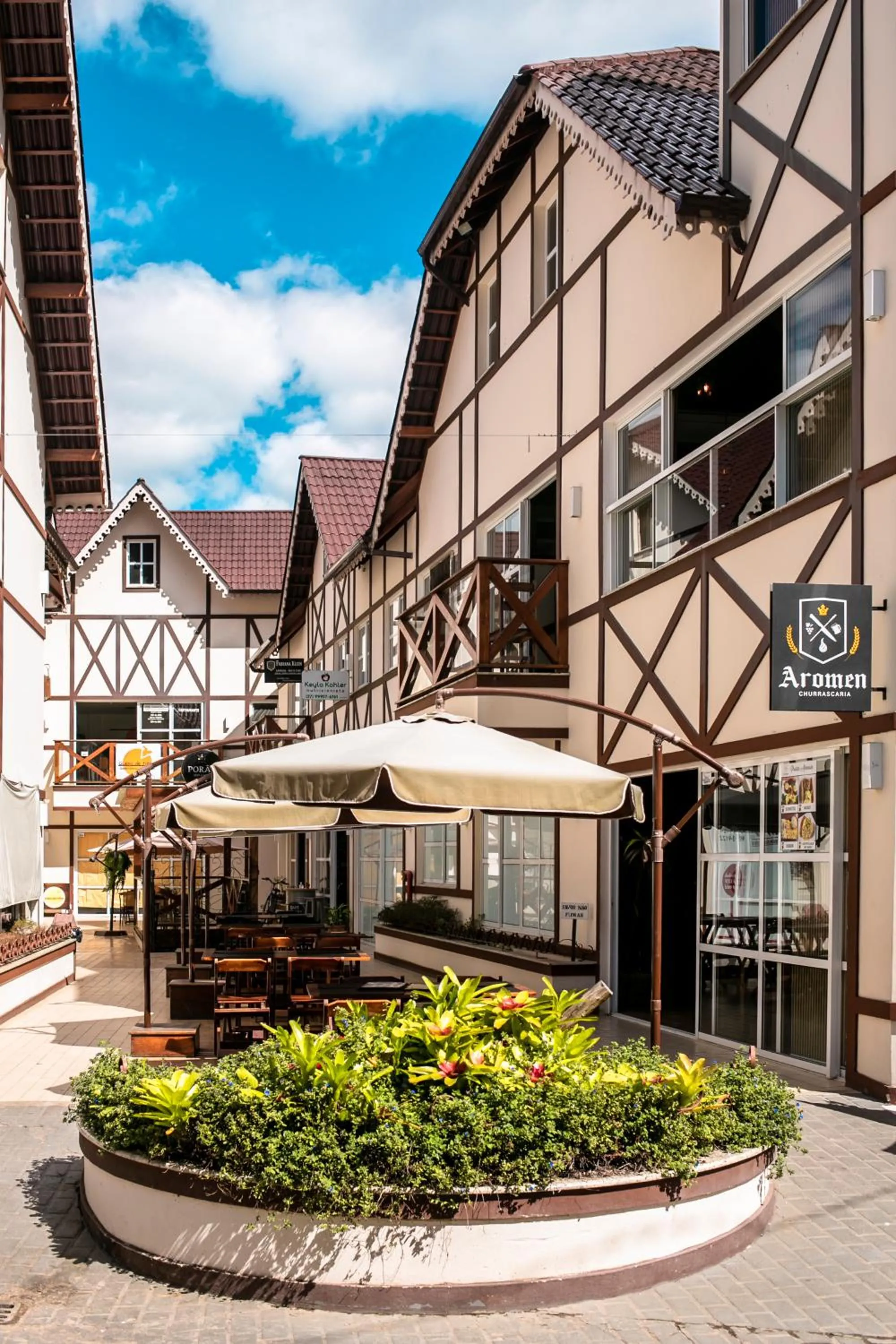 Restaurant/places to eat in Pousada Rua de Lazer