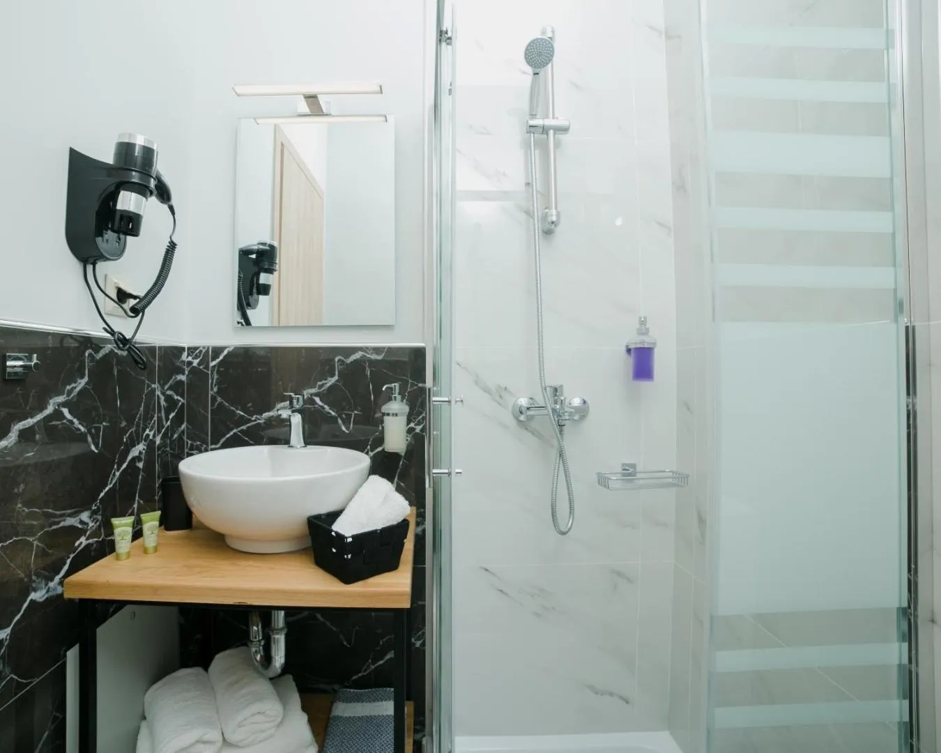 Bathroom in Acropolis Vision