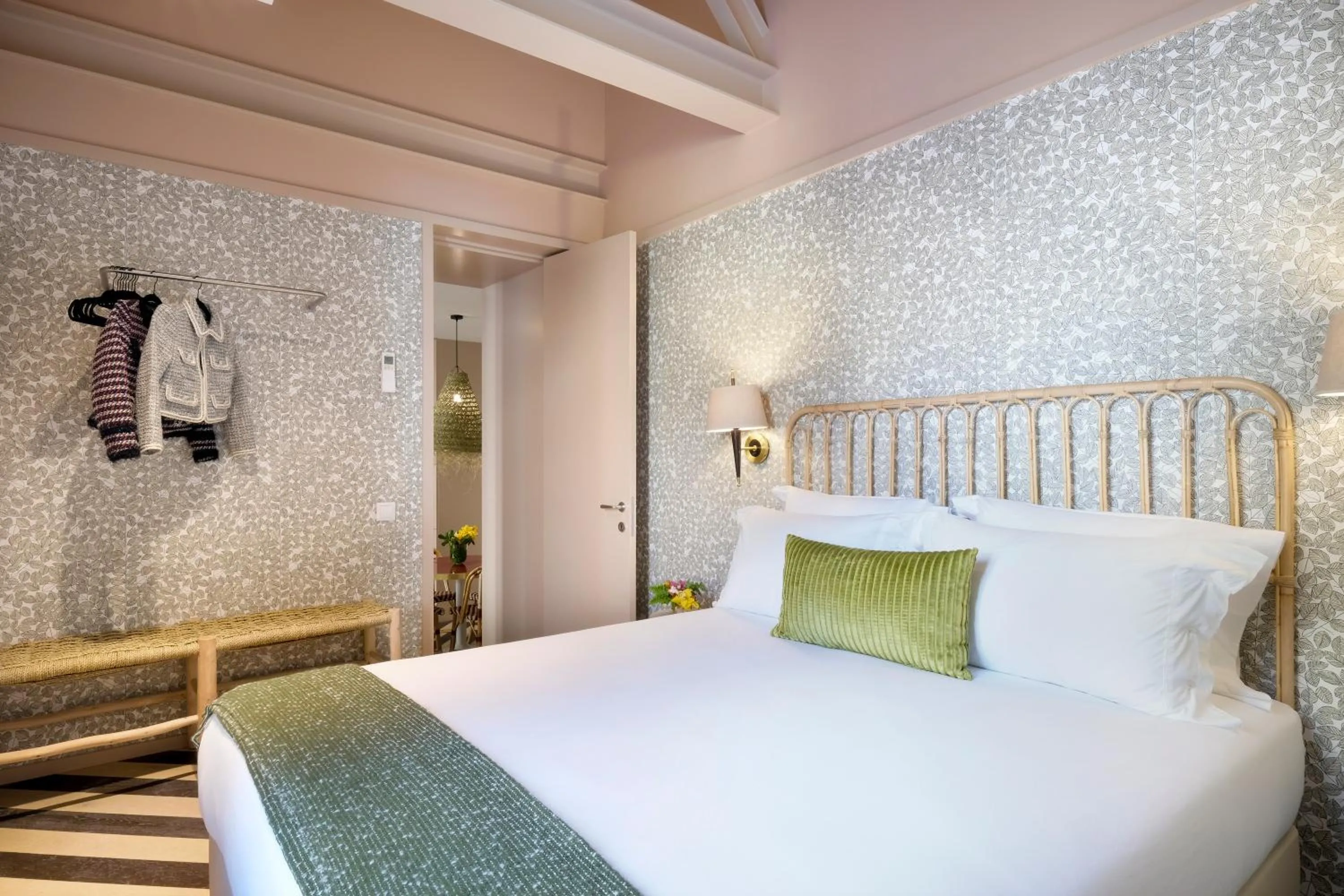 Apartment with Terrace in Vila na Praia Foz Luxury Apartments