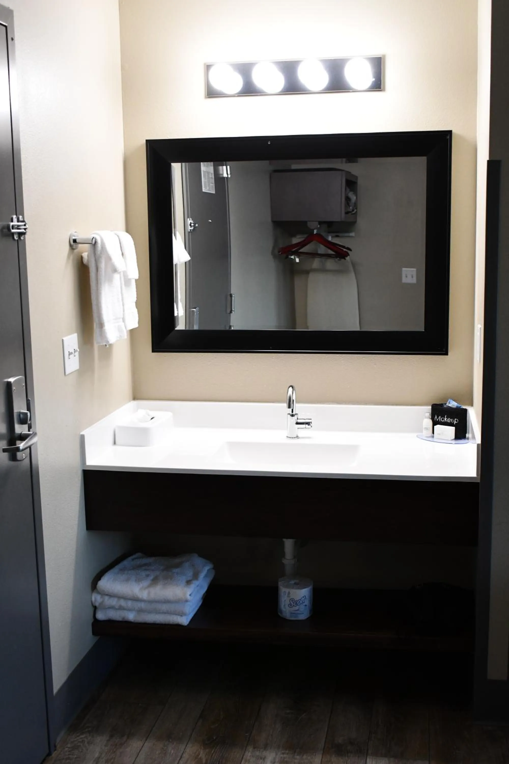 Bathroom in Cobblestone Inn & Suites - Trenton