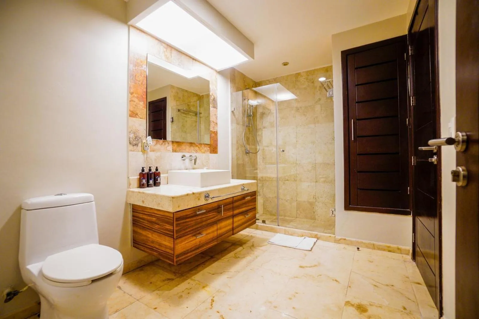 Oceanfront Condo a Block Off 5th in Heart of Playa