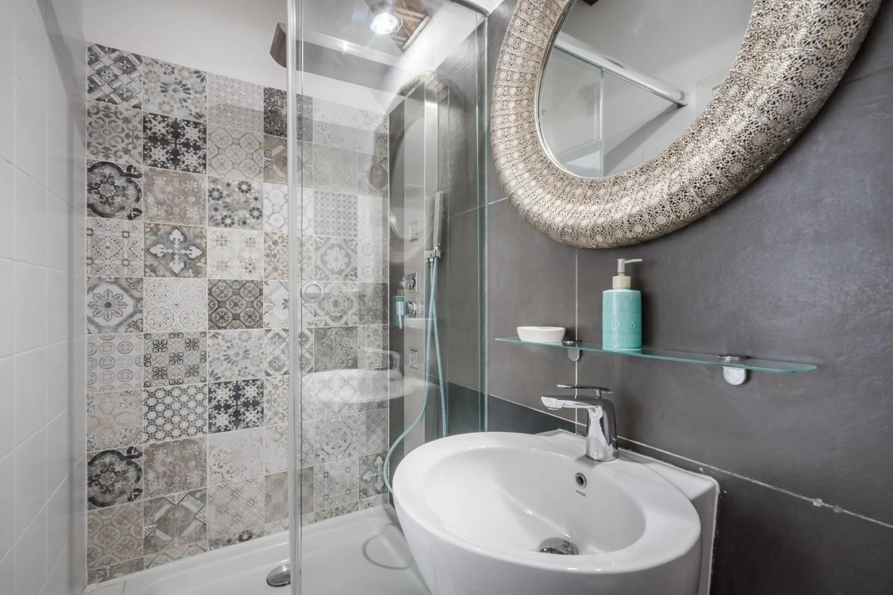Shower in Nador Boutique- Best Location, By BQA