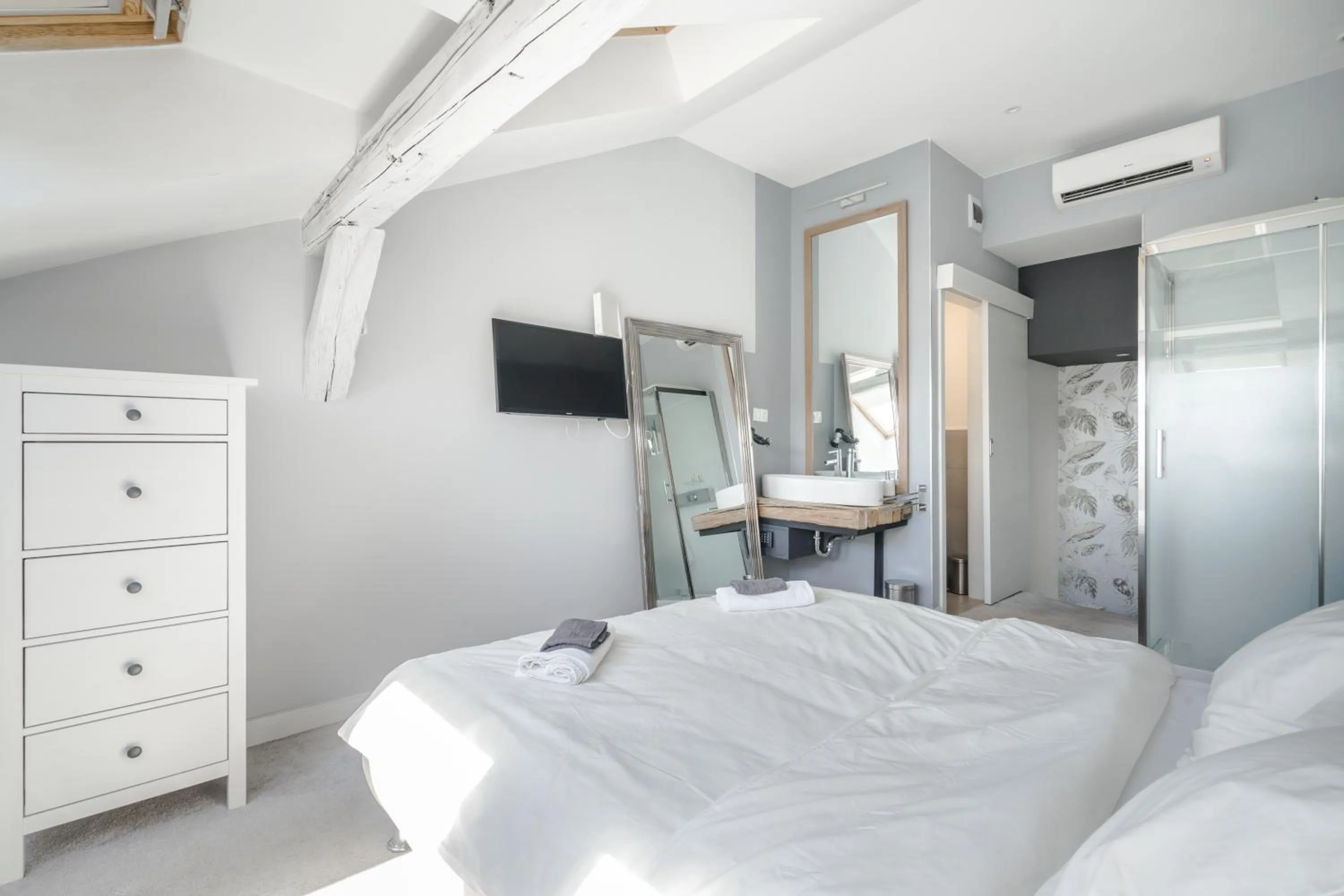 Bed in Nador Boutique- Best Location, By BQA