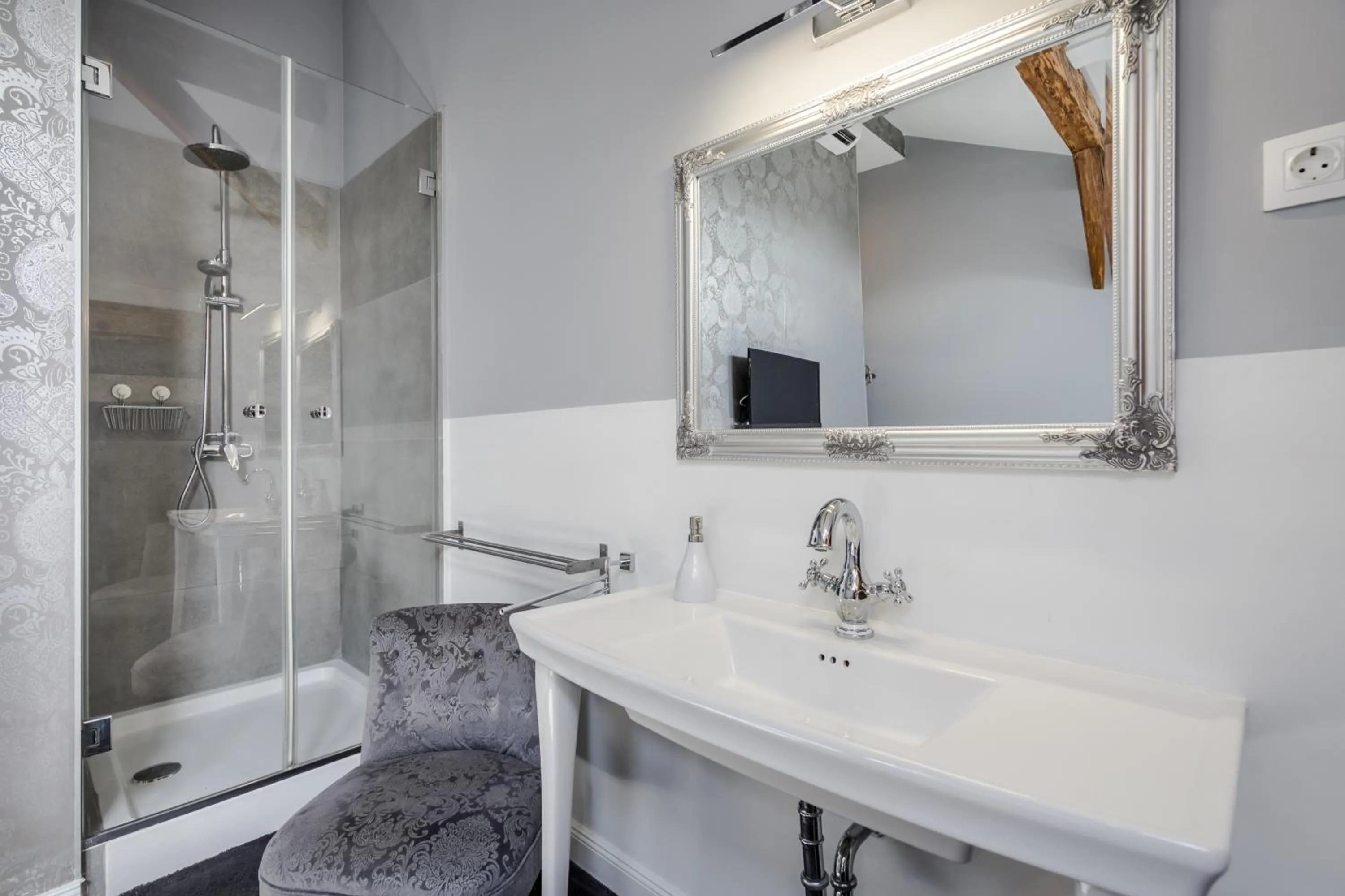 Shower in Nador Boutique- Best Location, By BQA