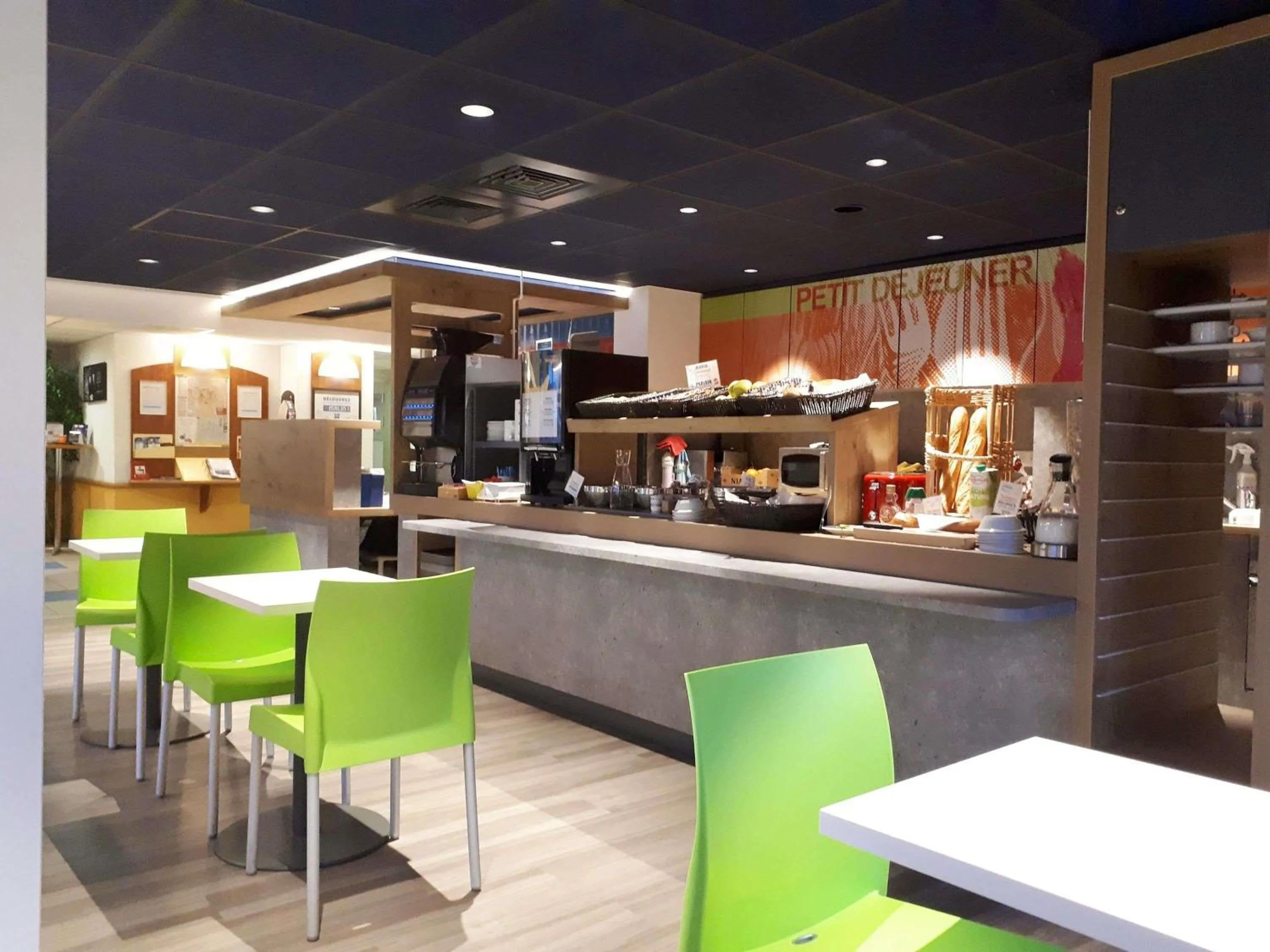 Property building in ibis budget Dijon Saint Apollinaire