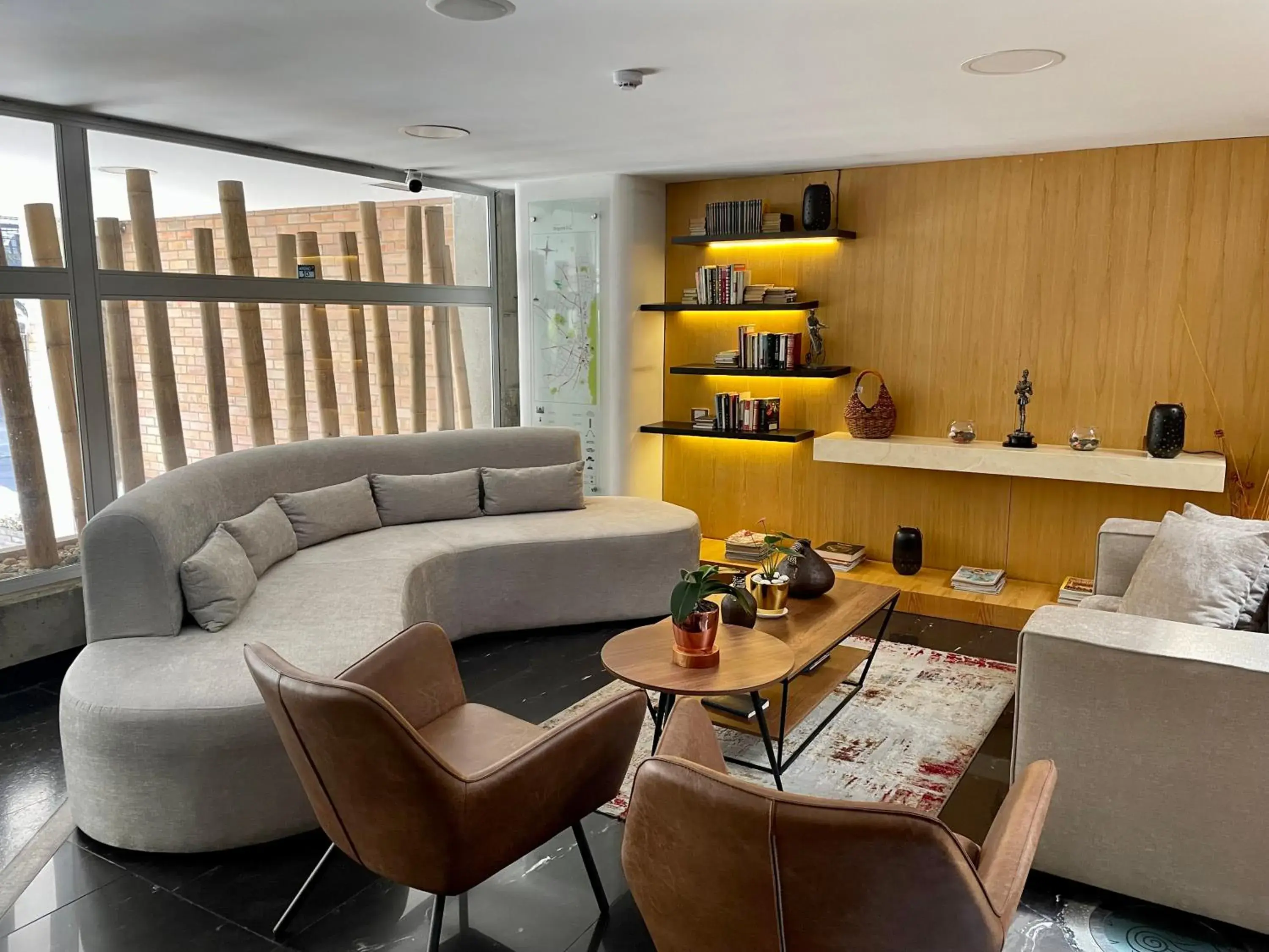 Living room in Hotel 5 Elementos Corferias by HBP Living room in Hotel 5 Elementos Corferias by HBP