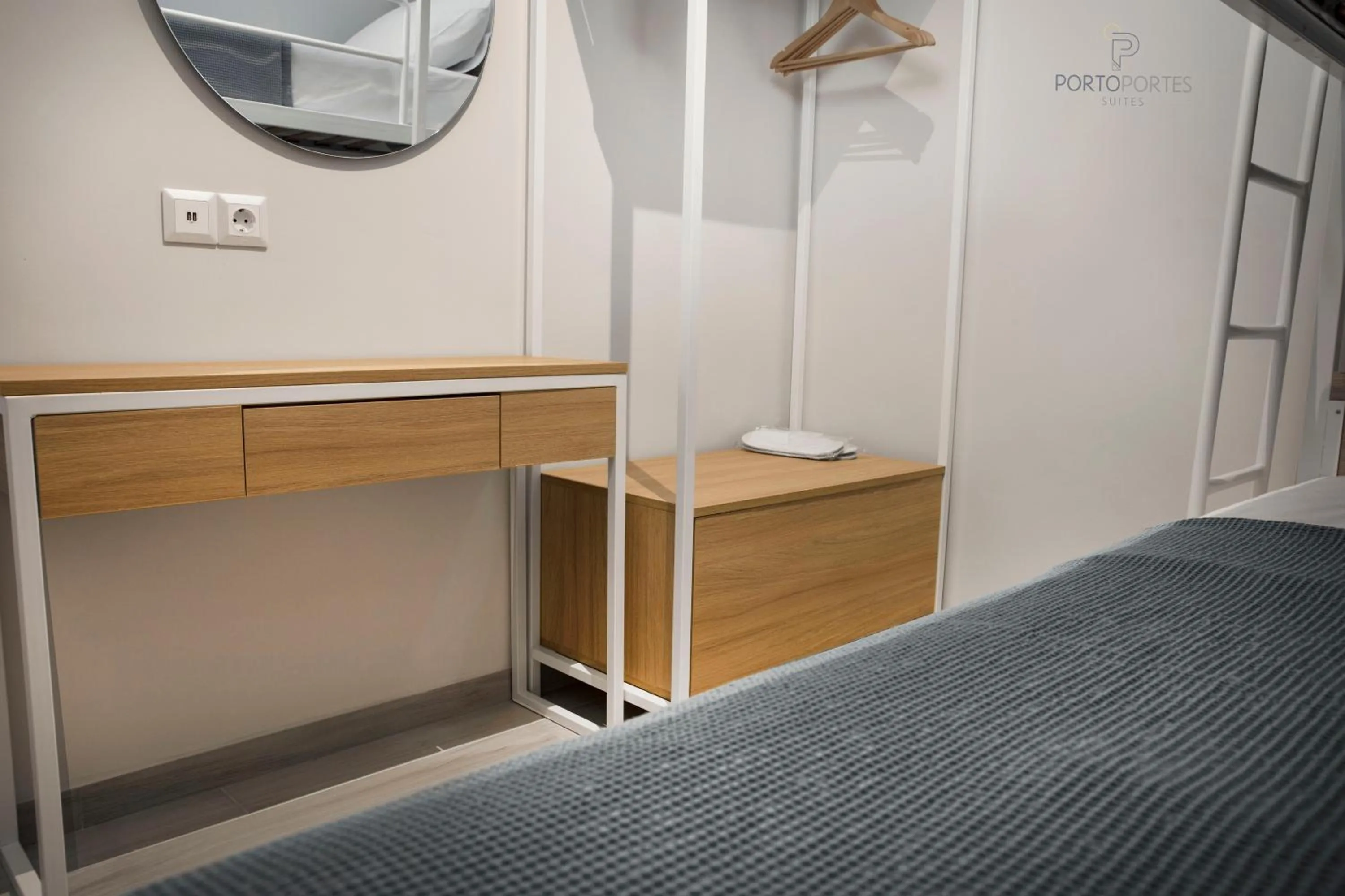 bunk bed in PORTO PORTES suites