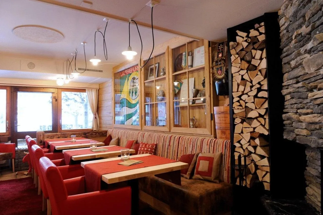 Restaurant/places to eat in Hotel Schützen Lauterbrunnen