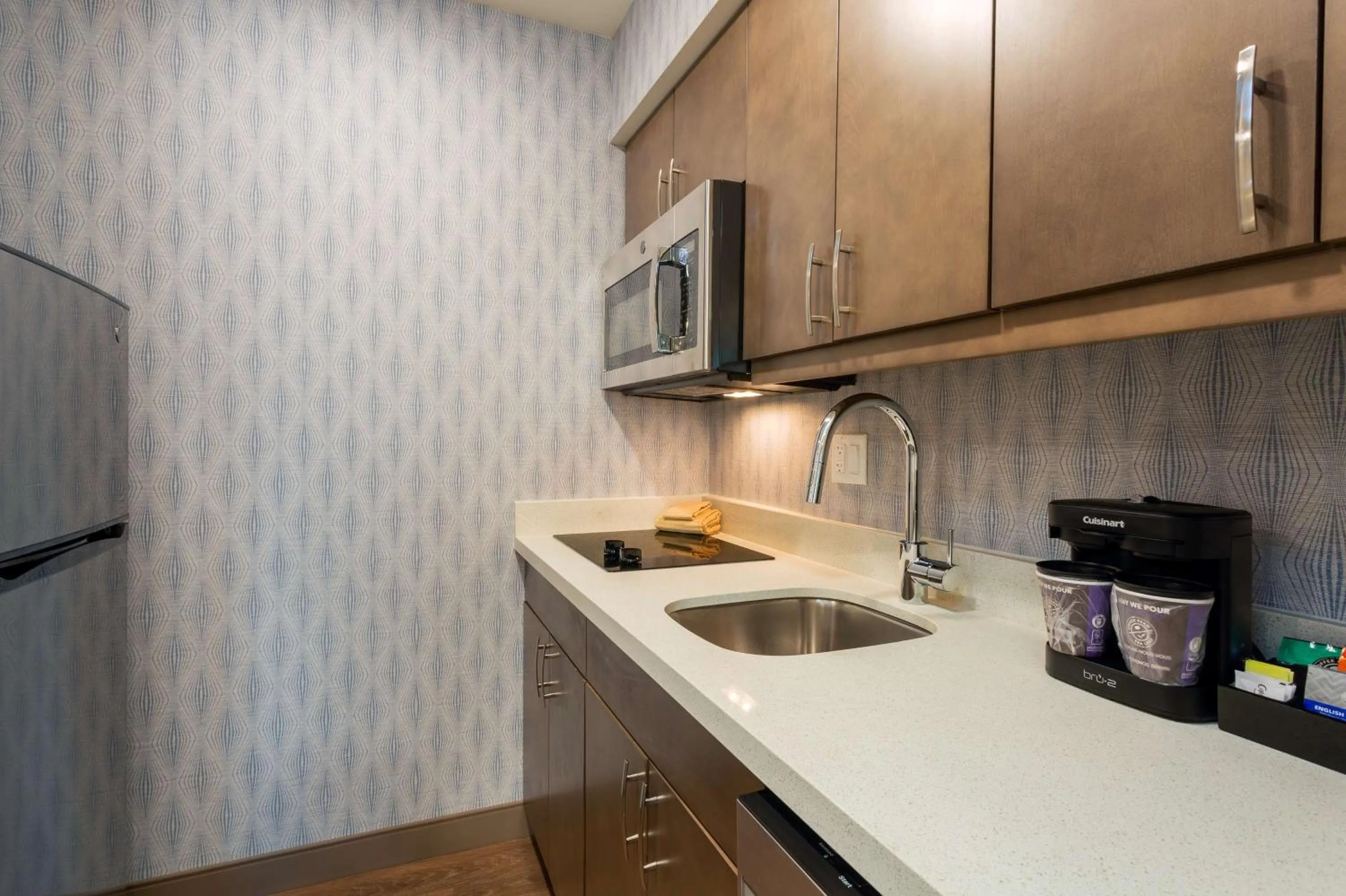 Kitchen or kitchenette in Homewood Suites By Hilton Reston, VA