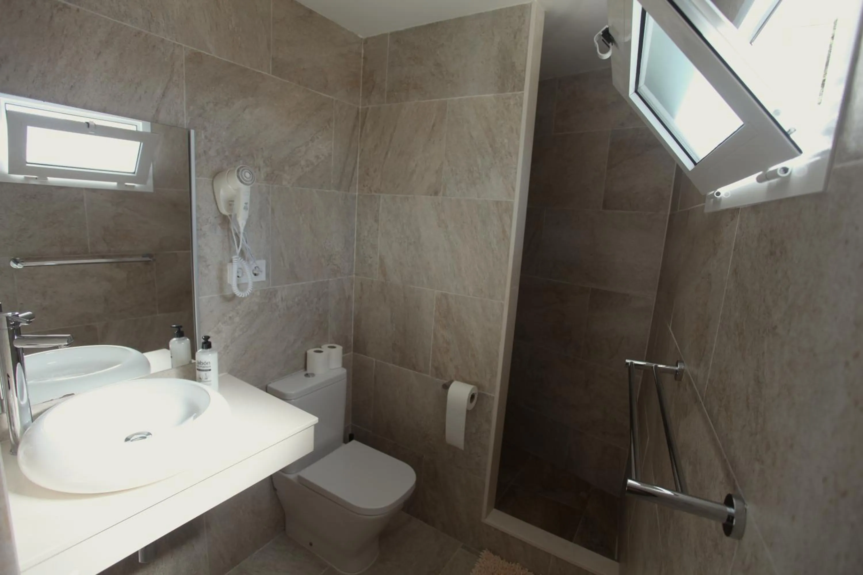 Bathroom in Starbal Love