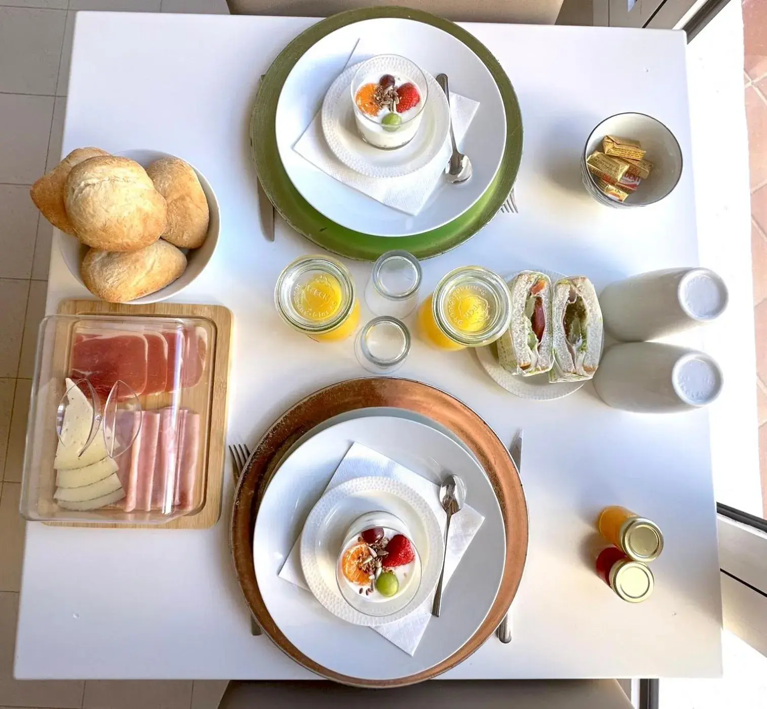 Restaurant/places to eat in Starbal Love Restaurant/places to eat in Starbal Love