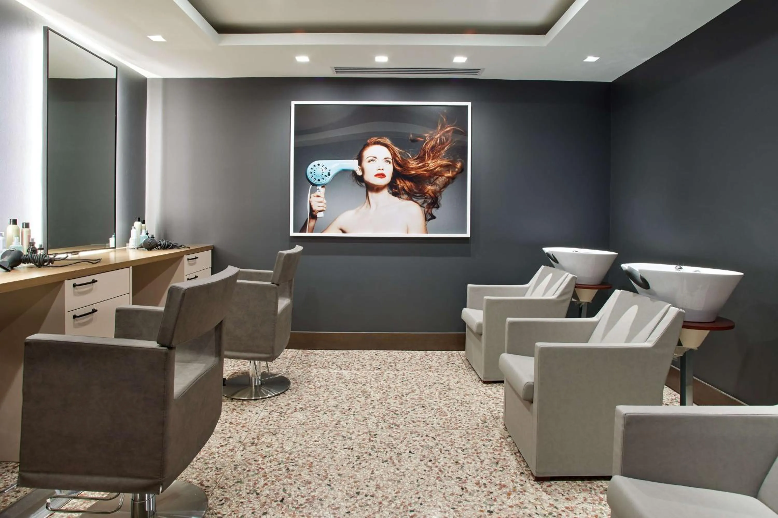 Spa and wellness centre/facilities in Thompson Dallas, by Hyatt