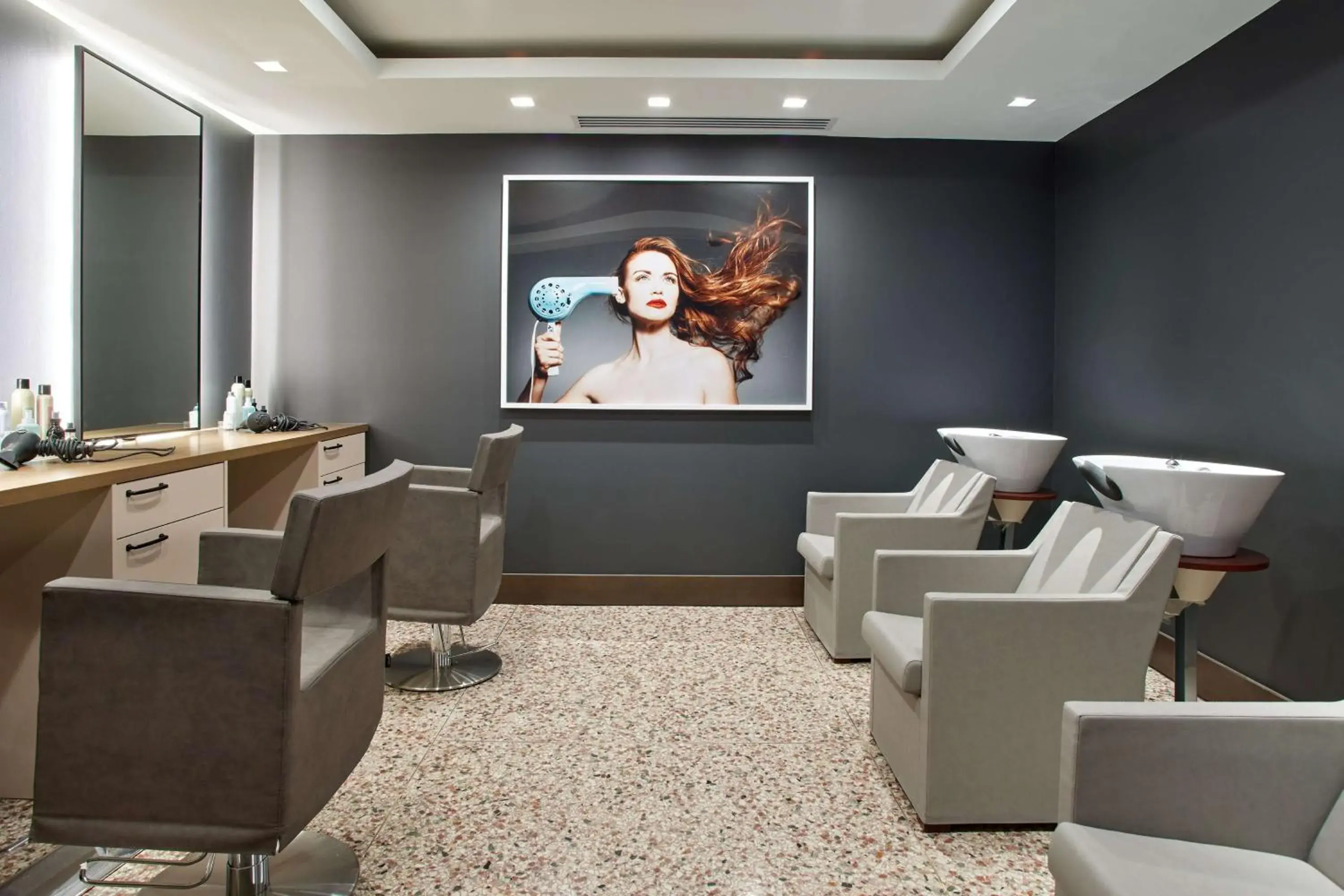 Spa and wellness centre/facilities in Thompson Dallas, by Hyatt Spa and wellness centre/facilities in Thompson Dallas, by Hyatt