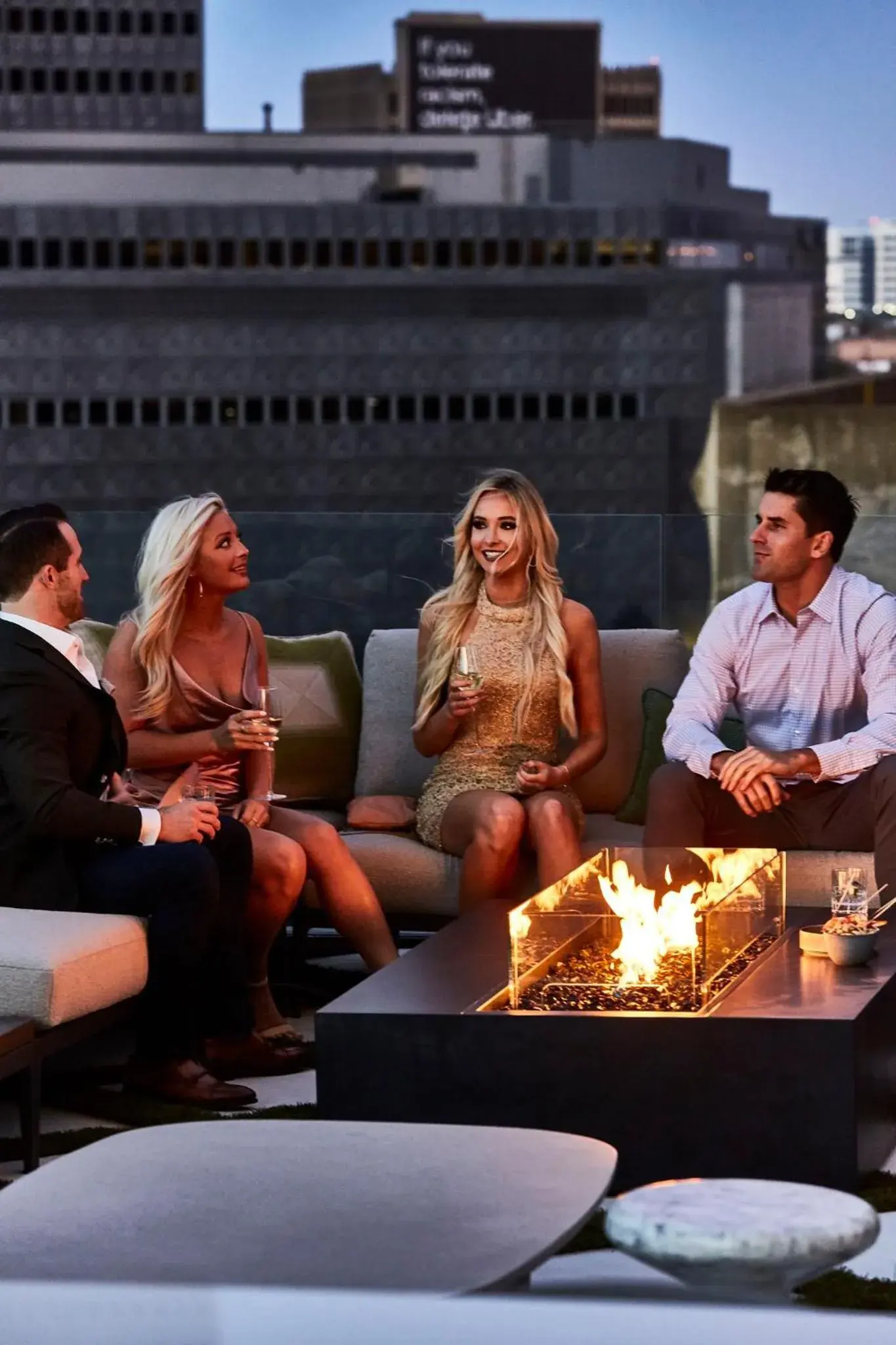 Restaurant/places to eat in Thompson Dallas, by Hyatt Restaurant/places to eat in Thompson Dallas, by Hyatt