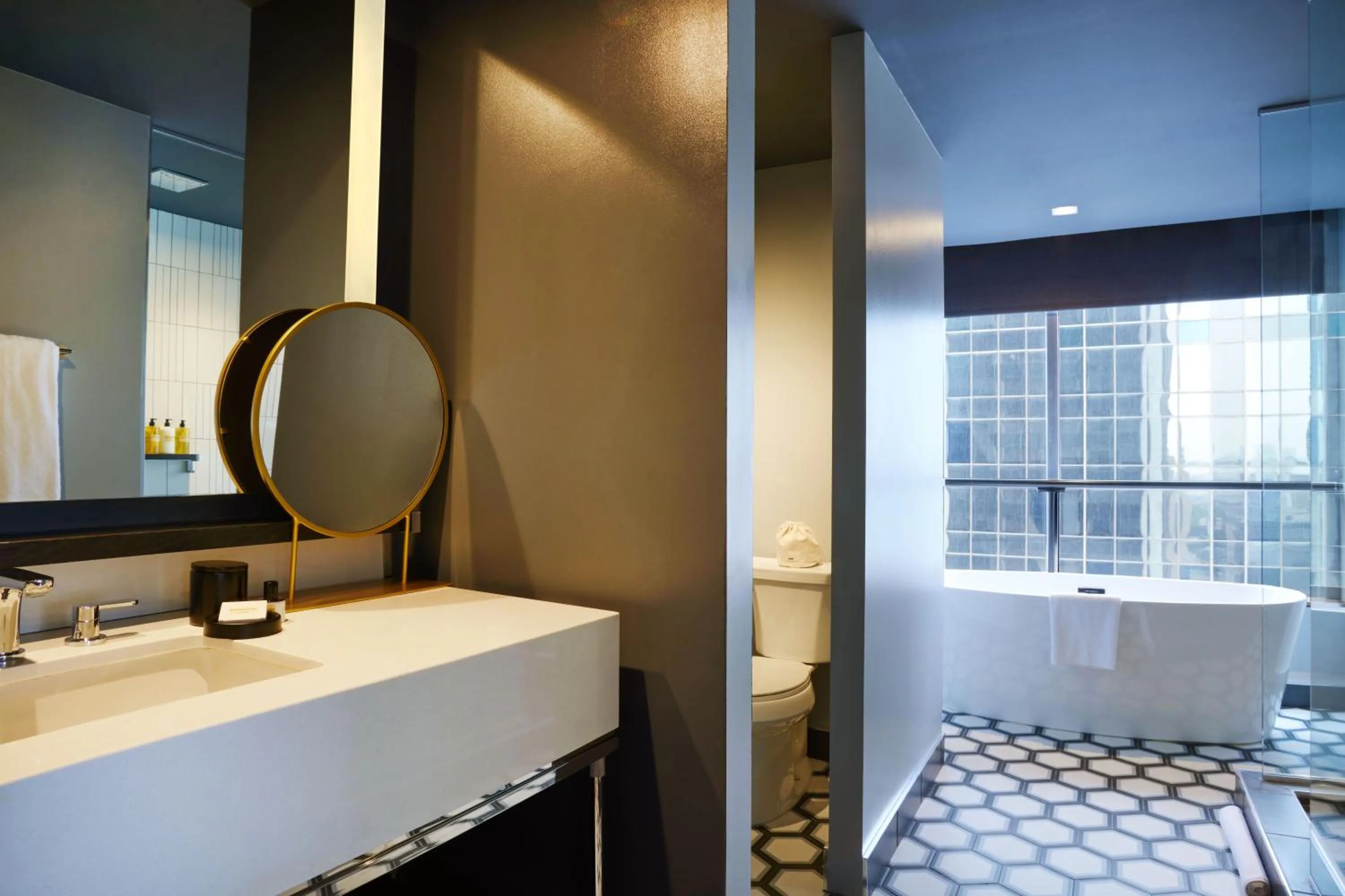 Bathroom in Thompson Dallas, by Hyatt