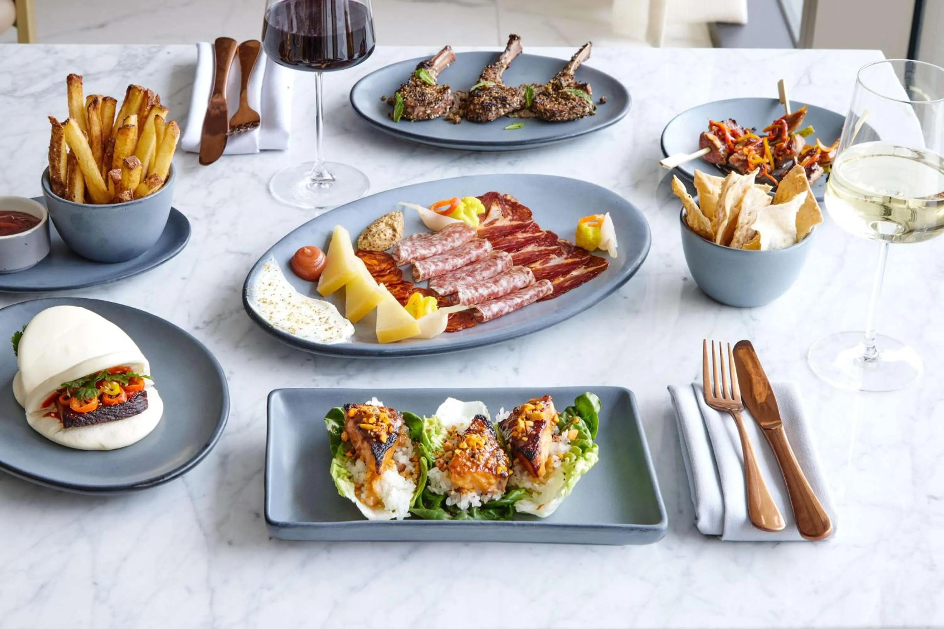 Restaurant/places to eat in Thompson Dallas, by Hyatt