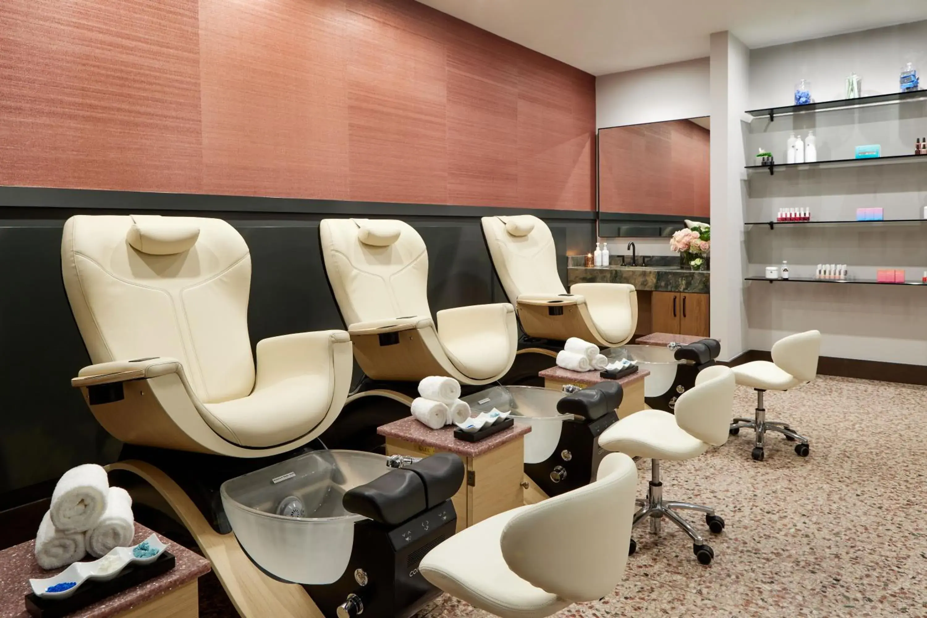 Spa and wellness centre/facilities in Thompson Dallas, by Hyatt Spa and wellness centre/facilities in Thompson Dallas, by Hyatt