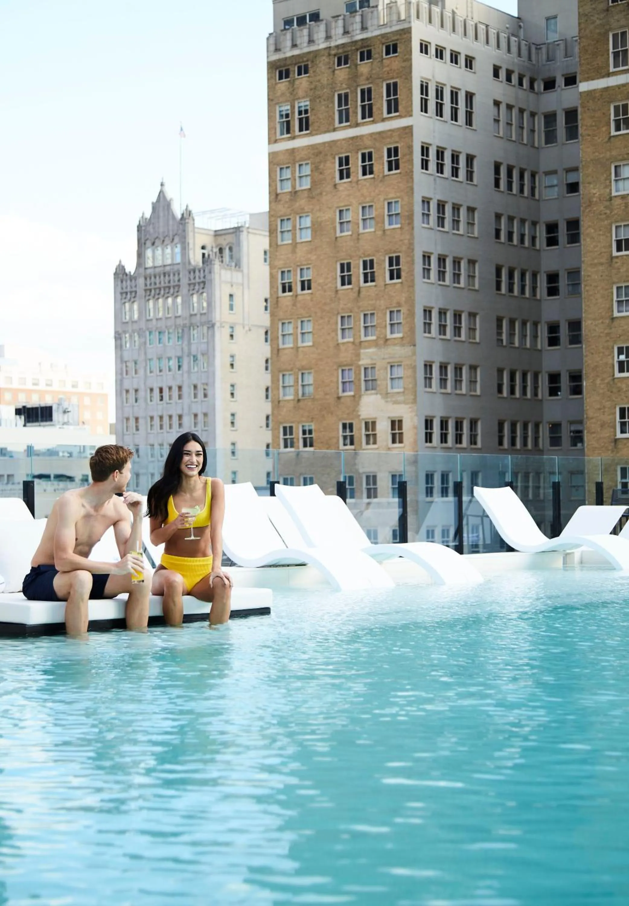 Swimming pool in Thompson Dallas, by Hyatt