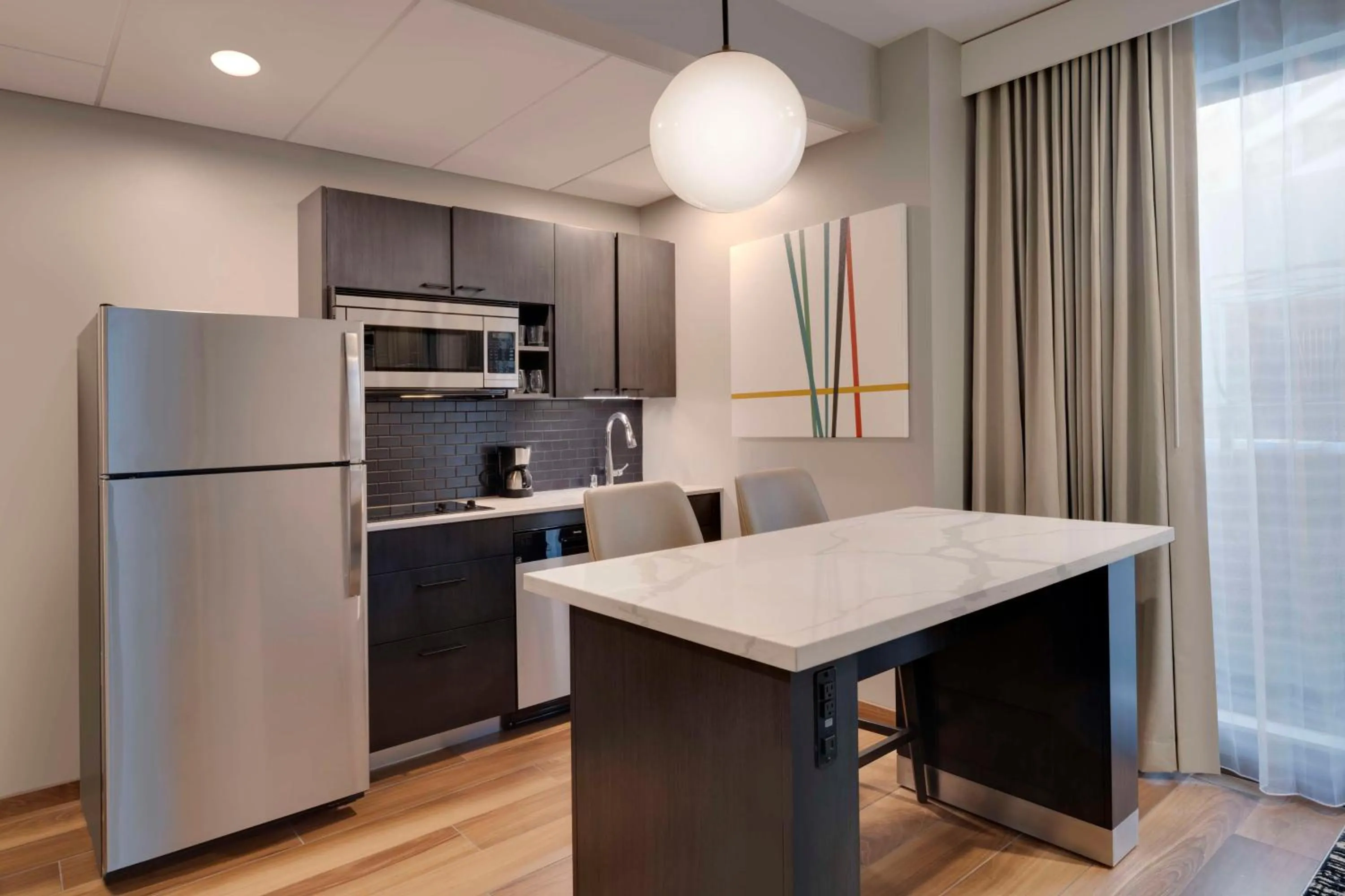 Kitchen or kitchenette in Hyatt House LAX Century Blvd