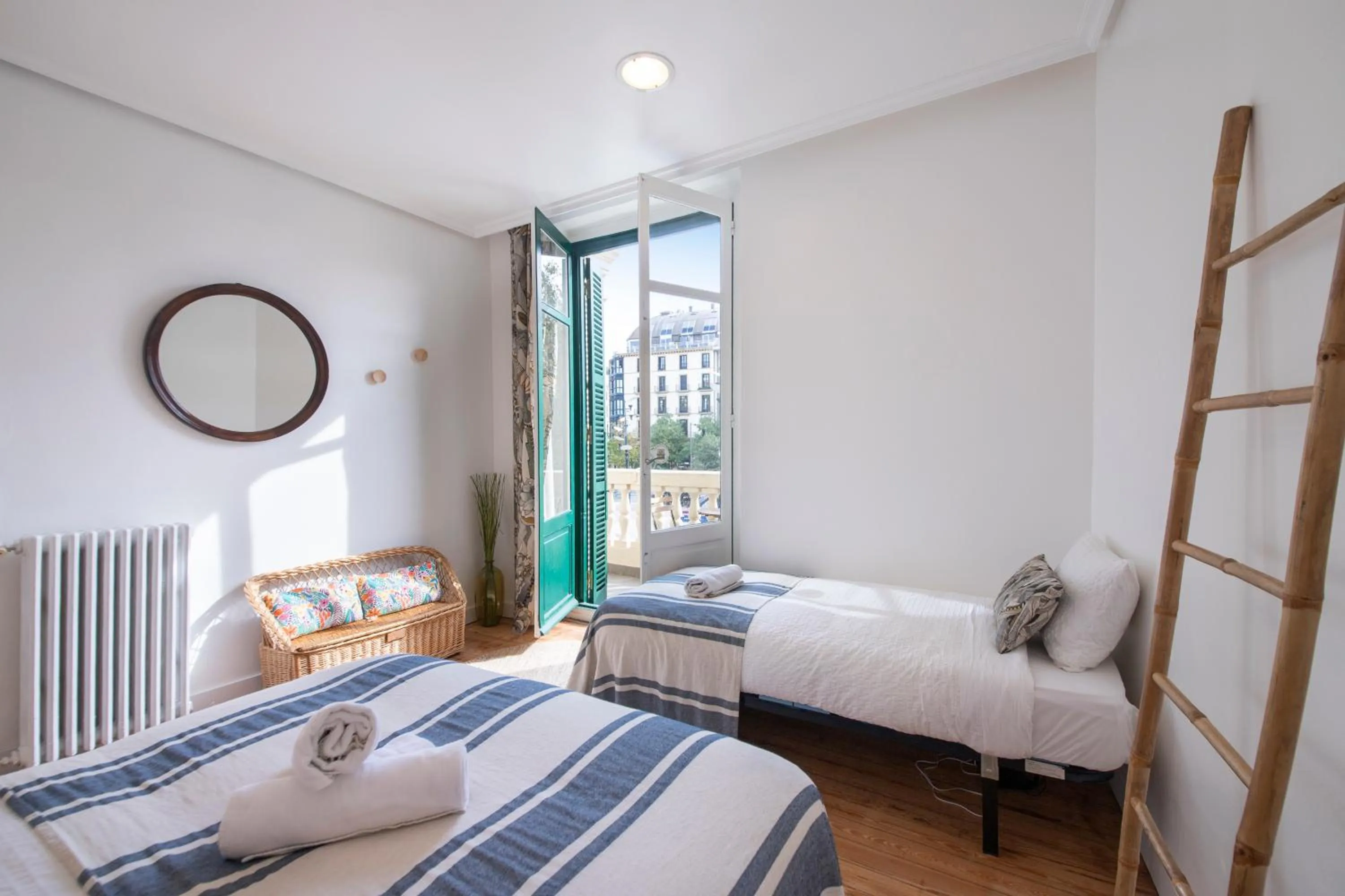 Photo of the whole room, Bed in Belle Époque Self-check-in Guesthouse - Adults-Only