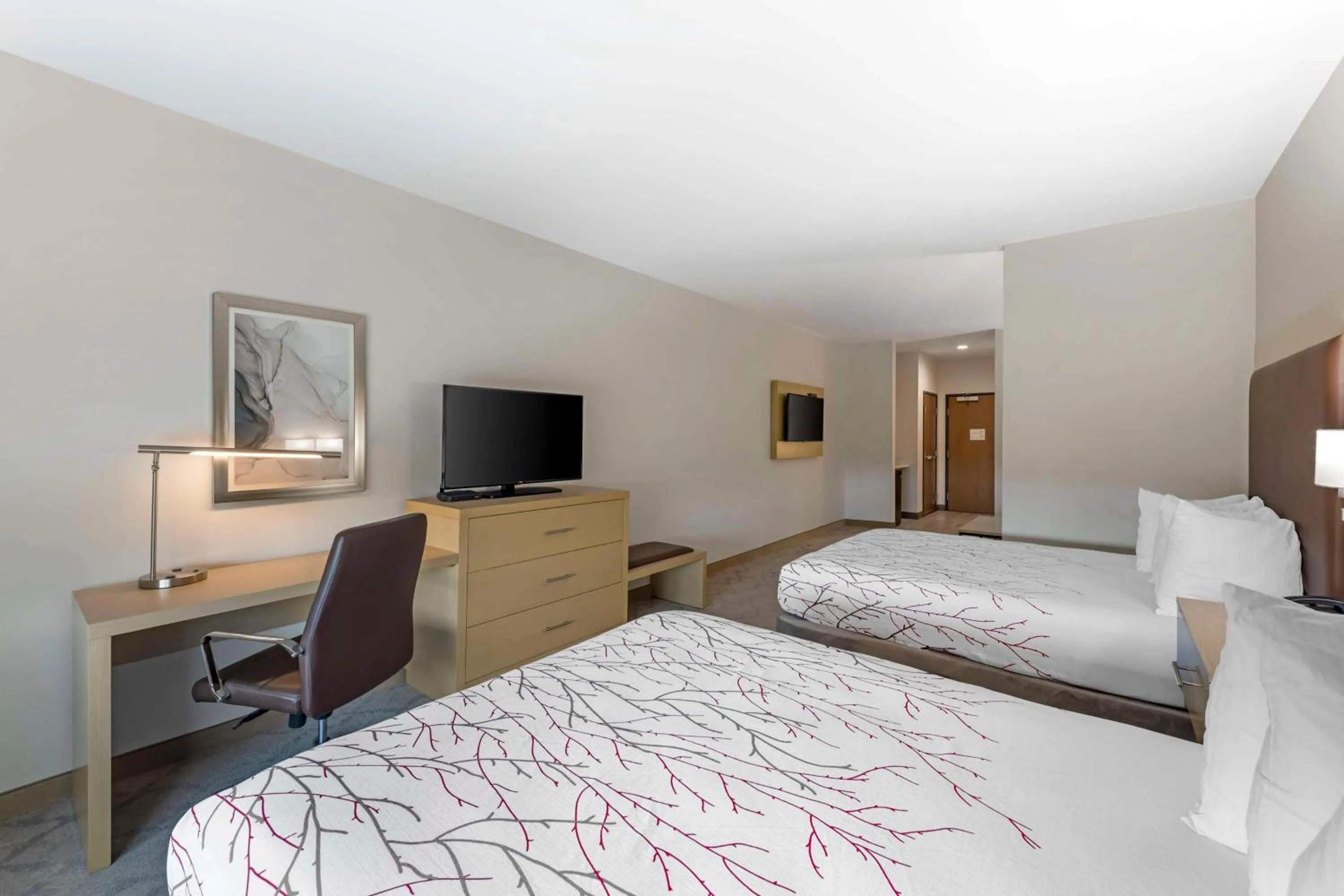 Photo of the whole room, Bed in Best Western Plus Chickasha Inn