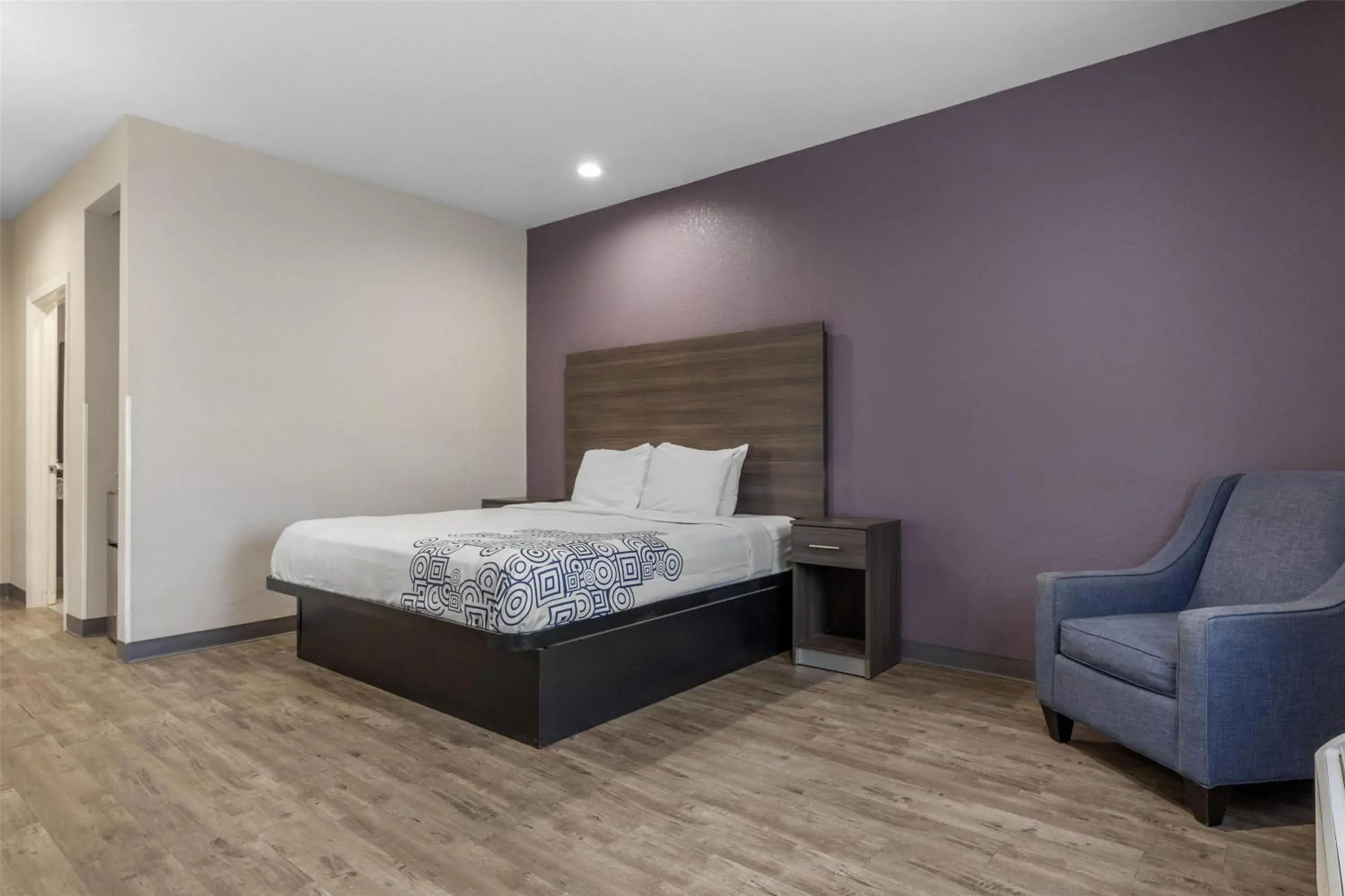 Bedroom, Bed in SureStay Plus Hotel by Best Western Ada Bedroom, Bed in SureStay Plus Hotel by Best Western Ada