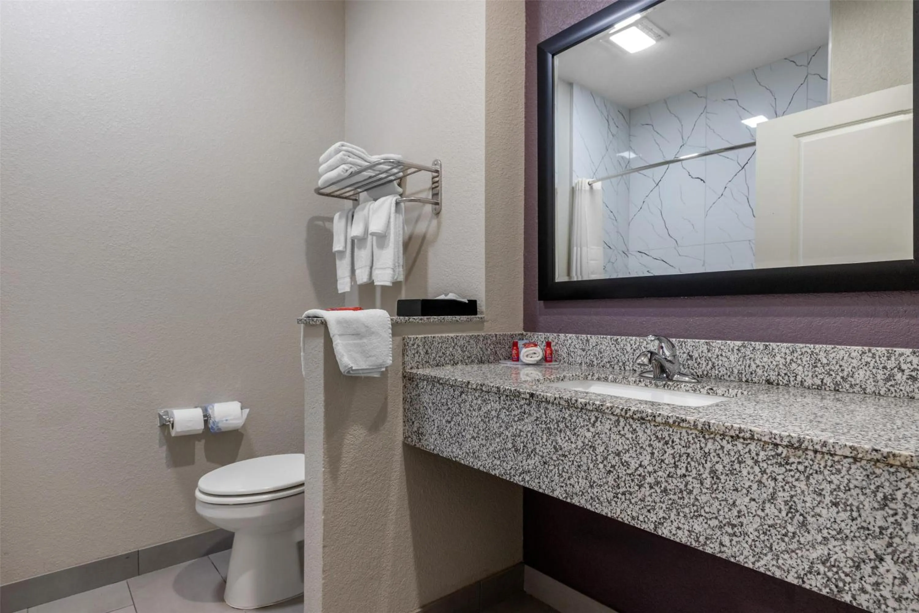 Bathroom in SureStay Plus Hotel by Best Western Ada