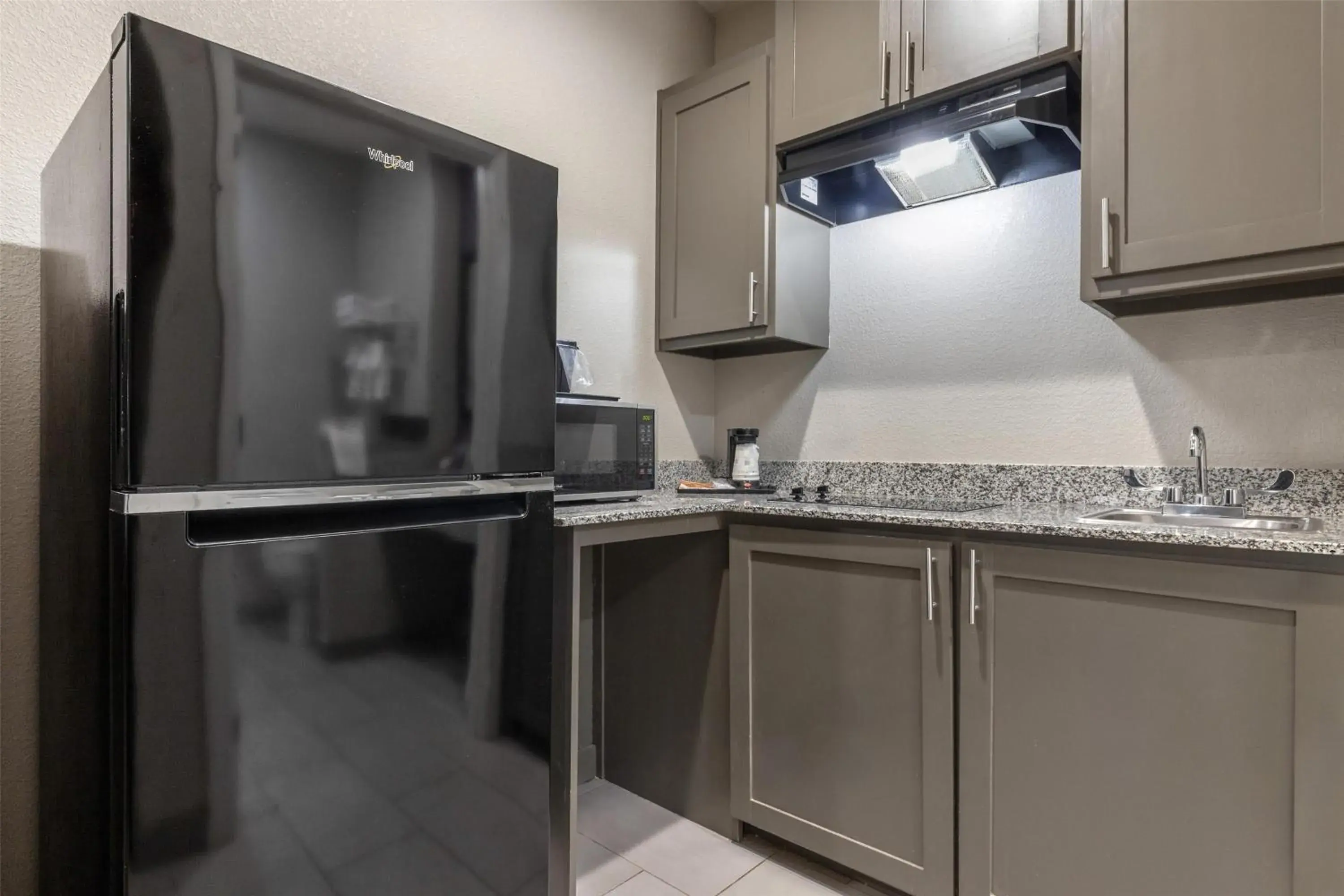 Bedroom in SureStay Plus Hotel by Best Western Ada Bedroom in SureStay Plus Hotel by Best Western Ada